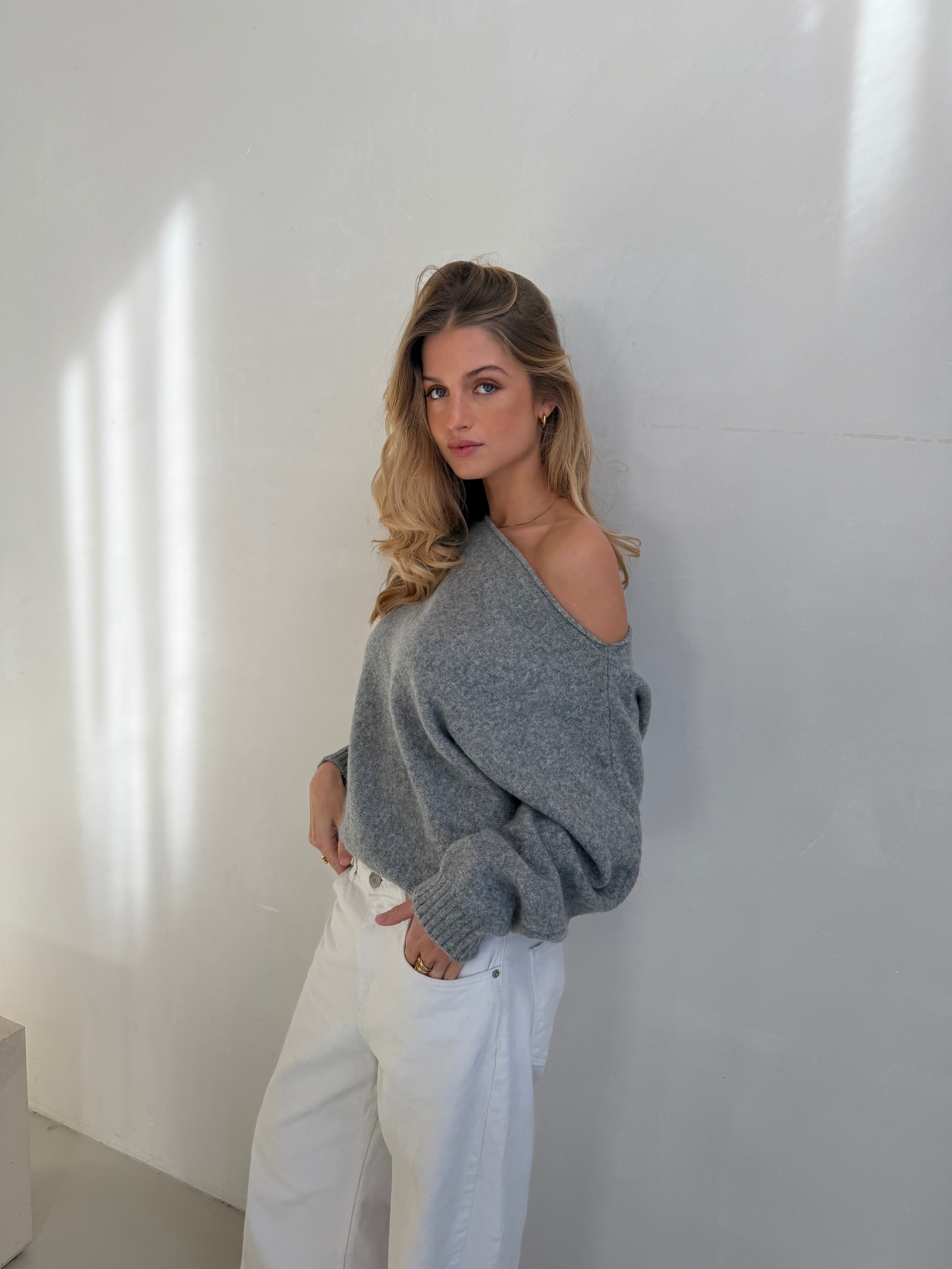 Brady | One Shoulder Sweater