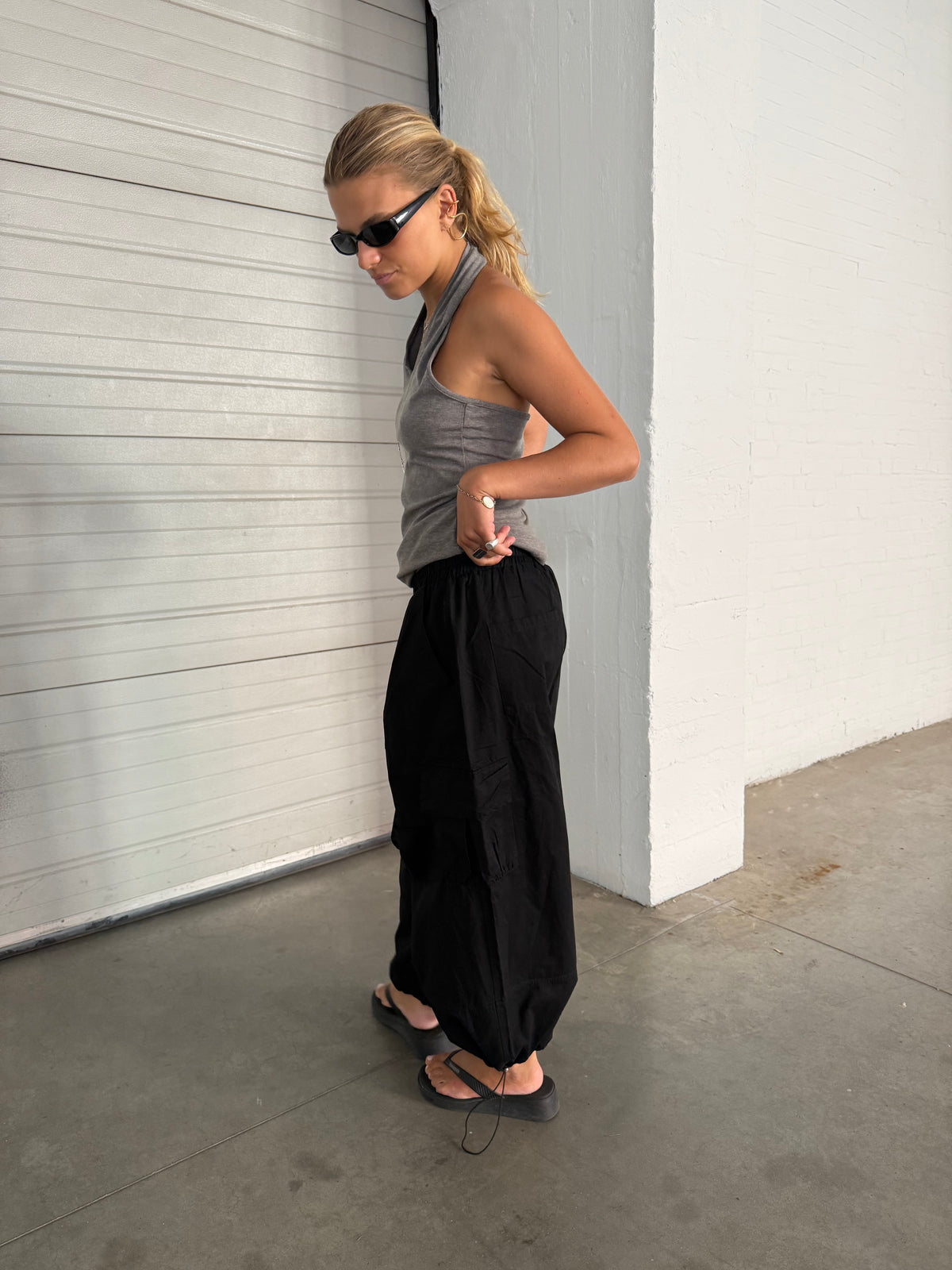 Alani | Halter V-Neck Top