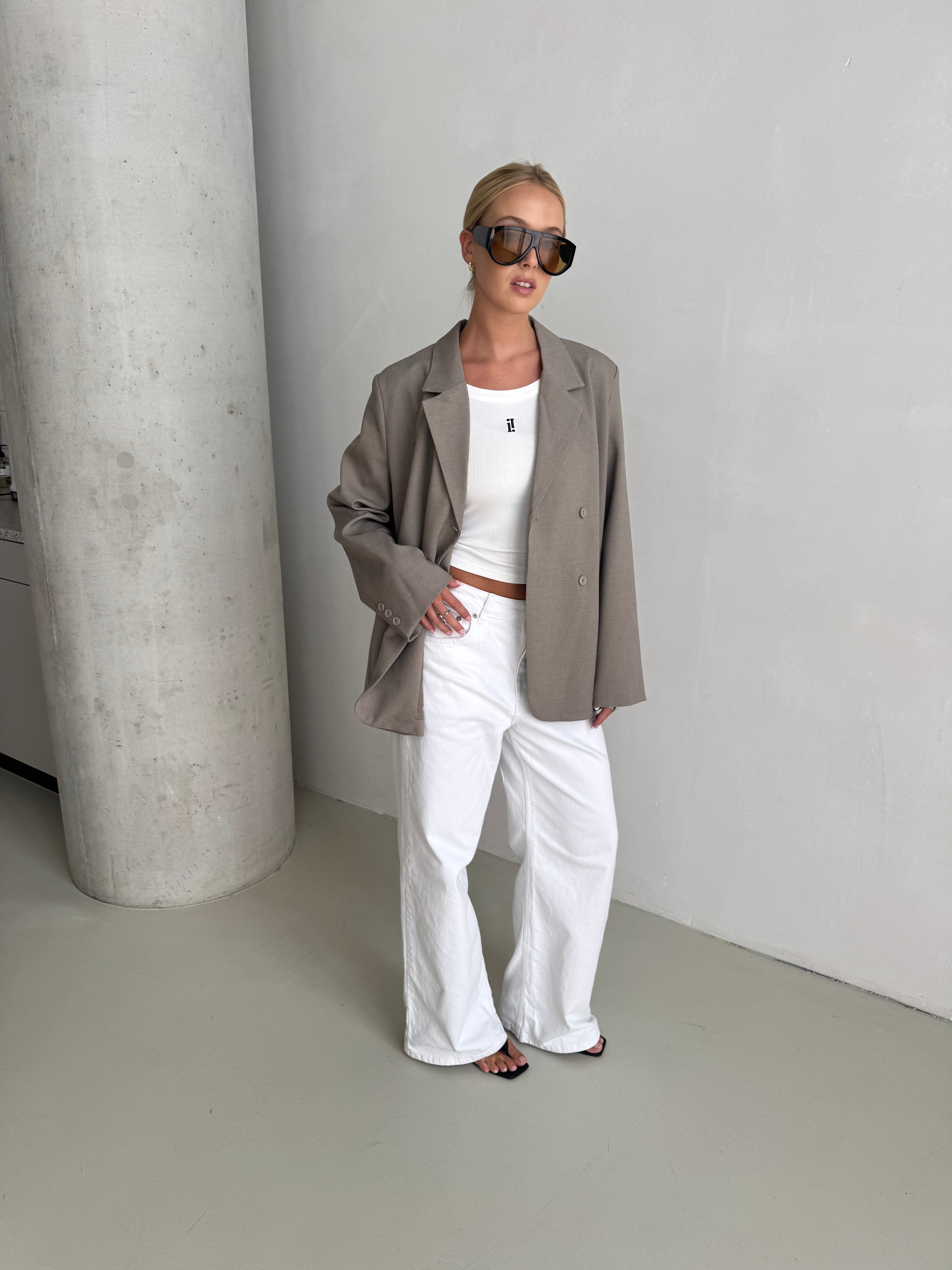 Edith | Assymetric Button Blazer