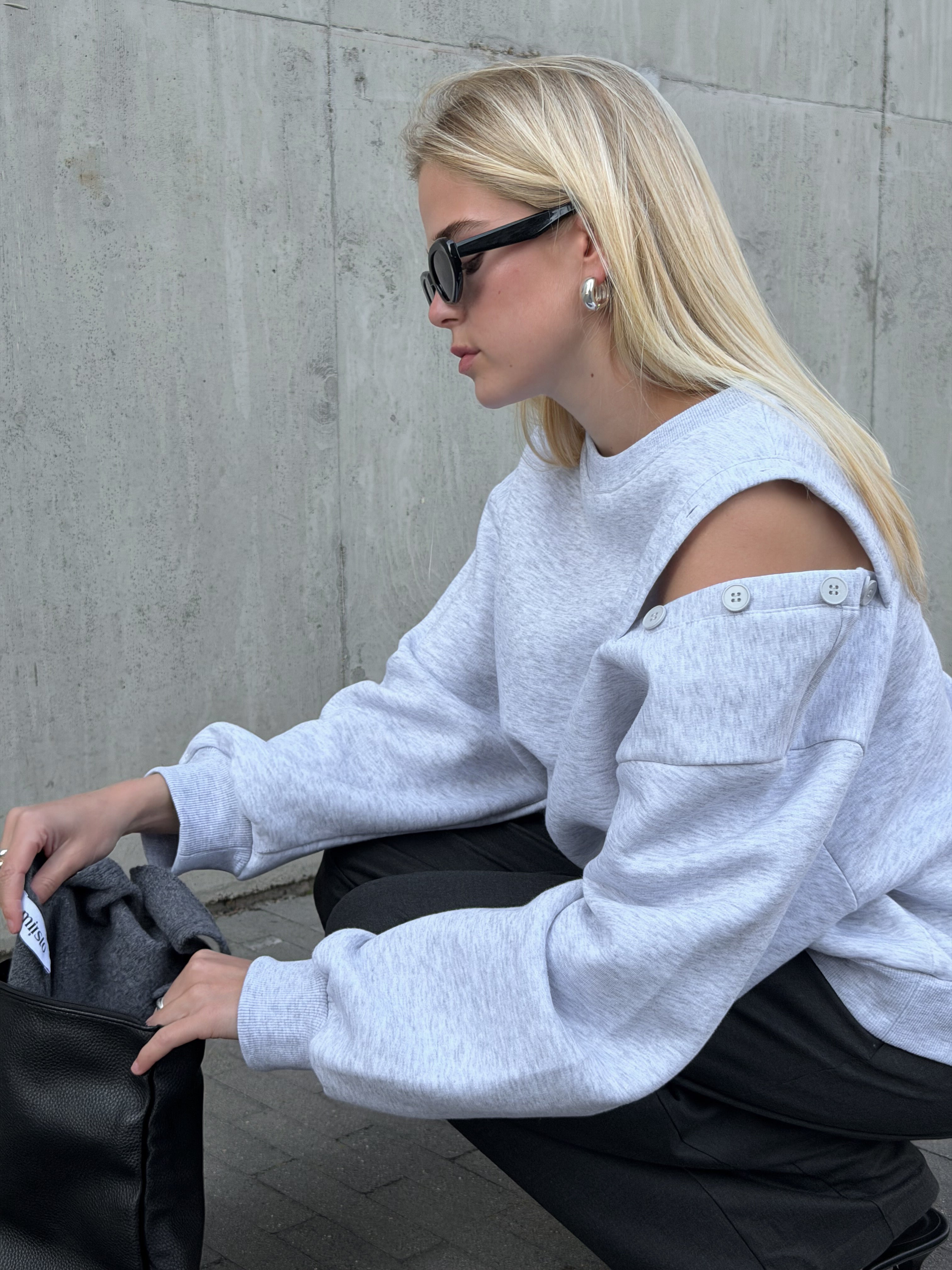 Bailey | Buttoned Sweatshirt