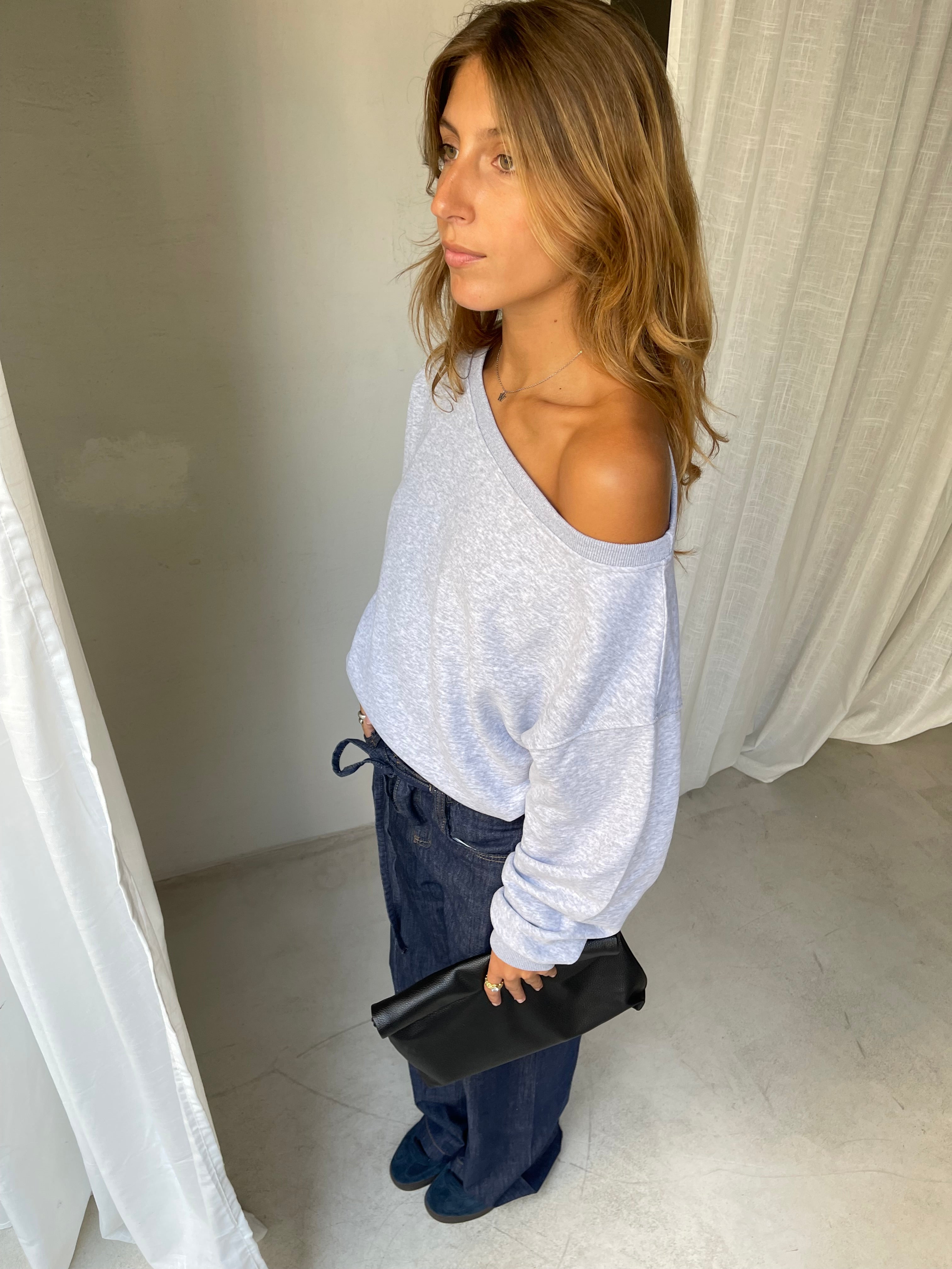 Bella | Oversized Off Shoulder Sweater