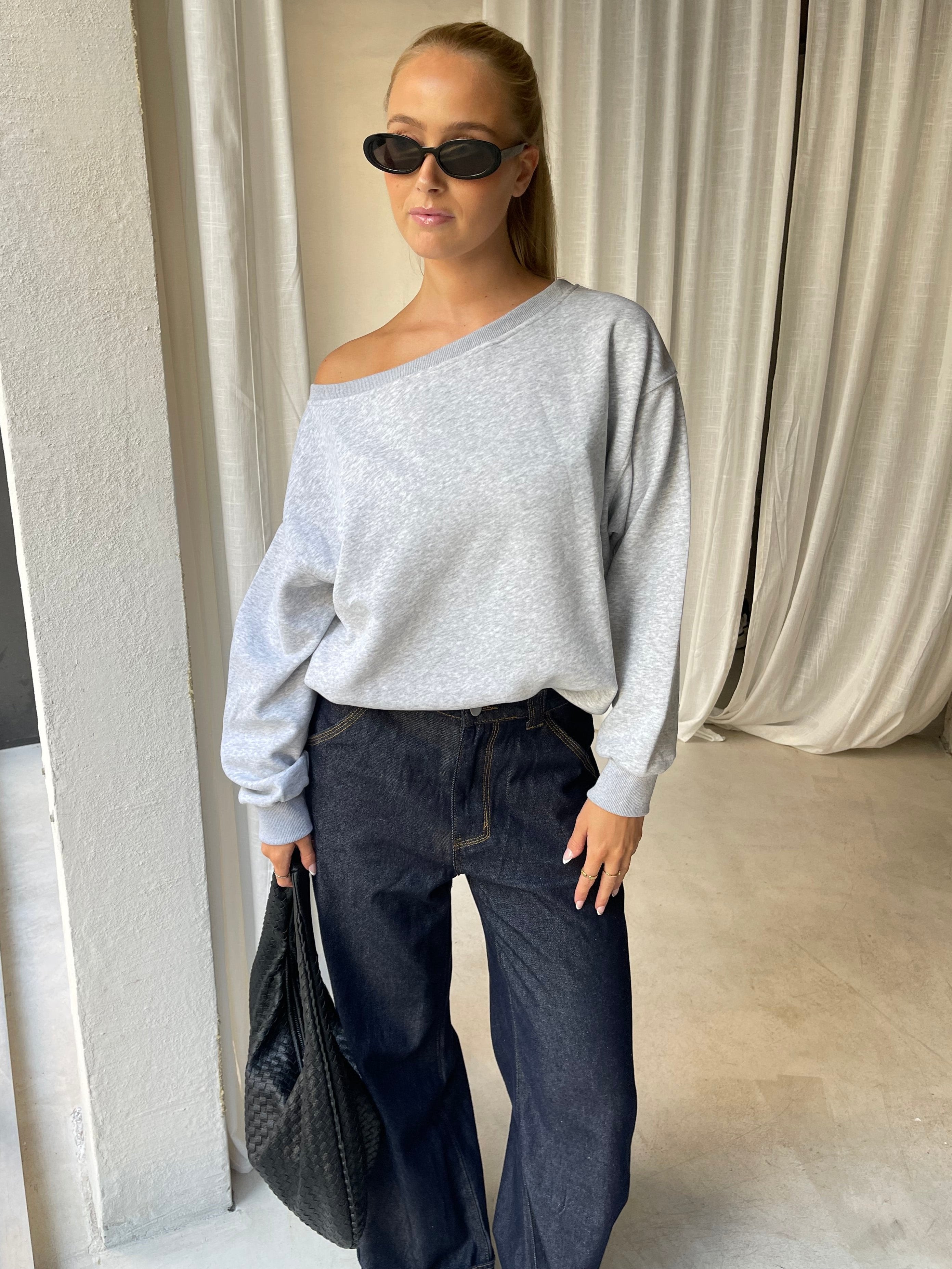 Bella | Oversized Off Shoulder Sweater