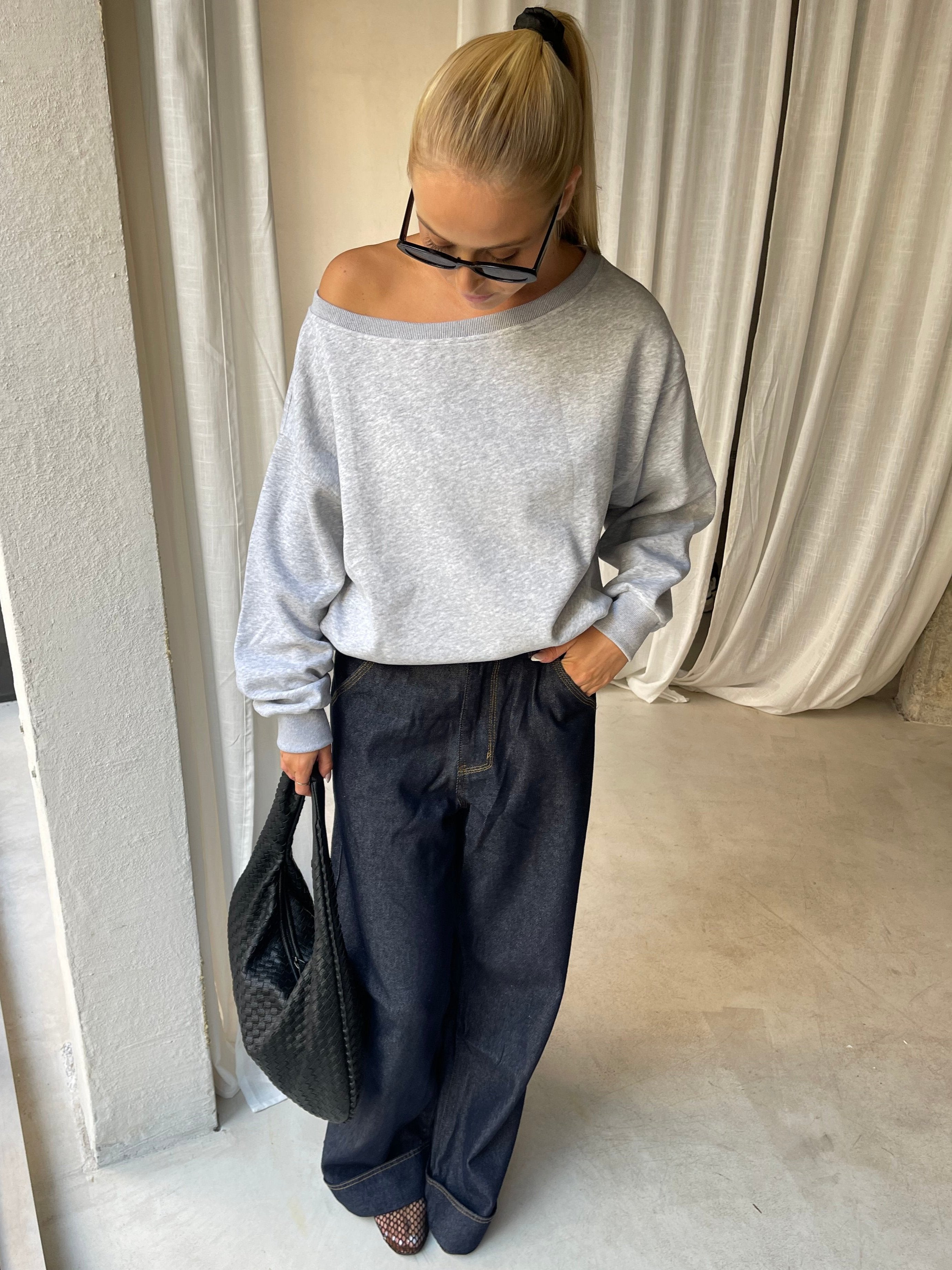 Bella | Oversized Off Shoulder Sweater