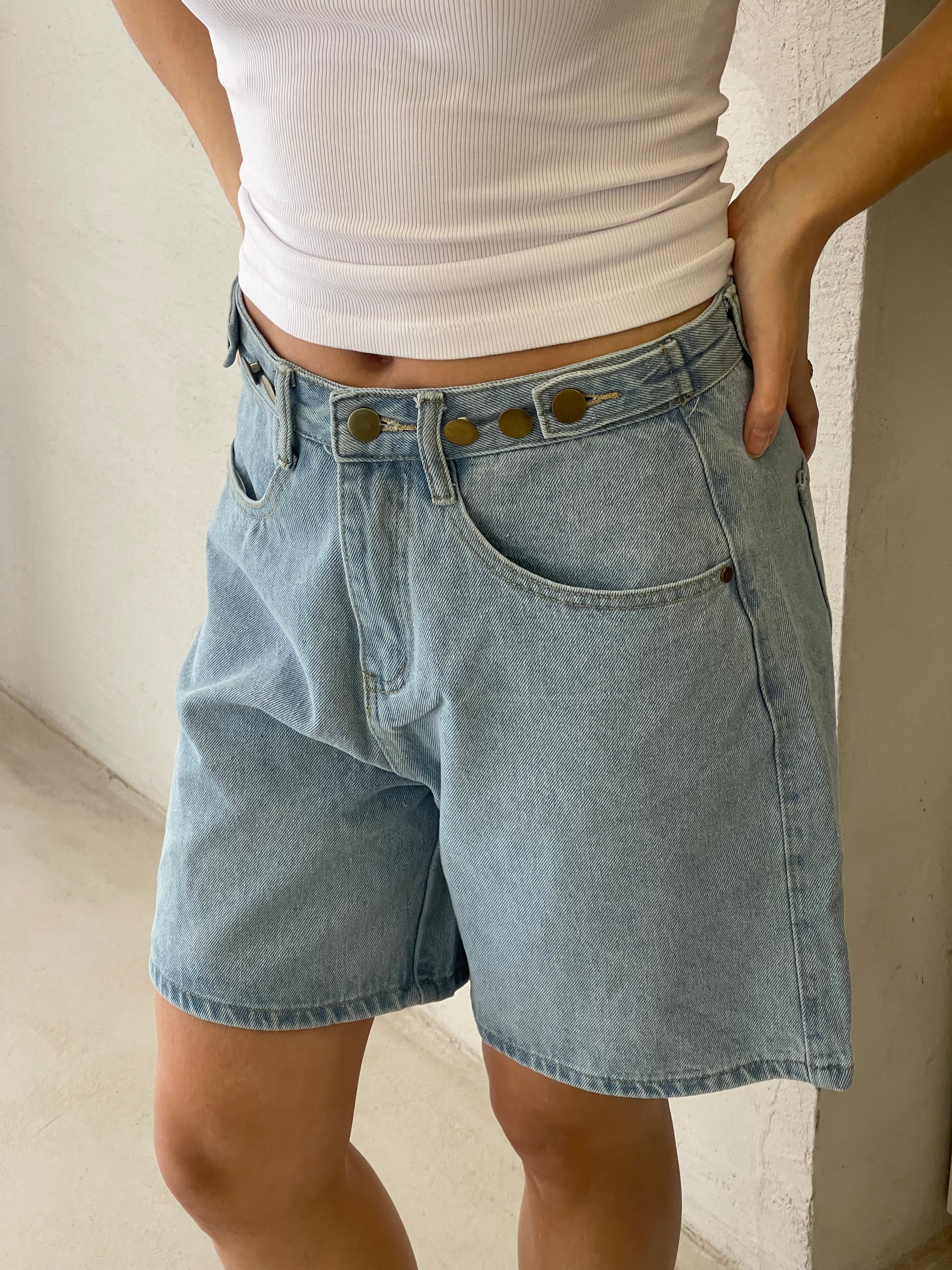 Pearl | Buttoned Bermuda Denim Shorts