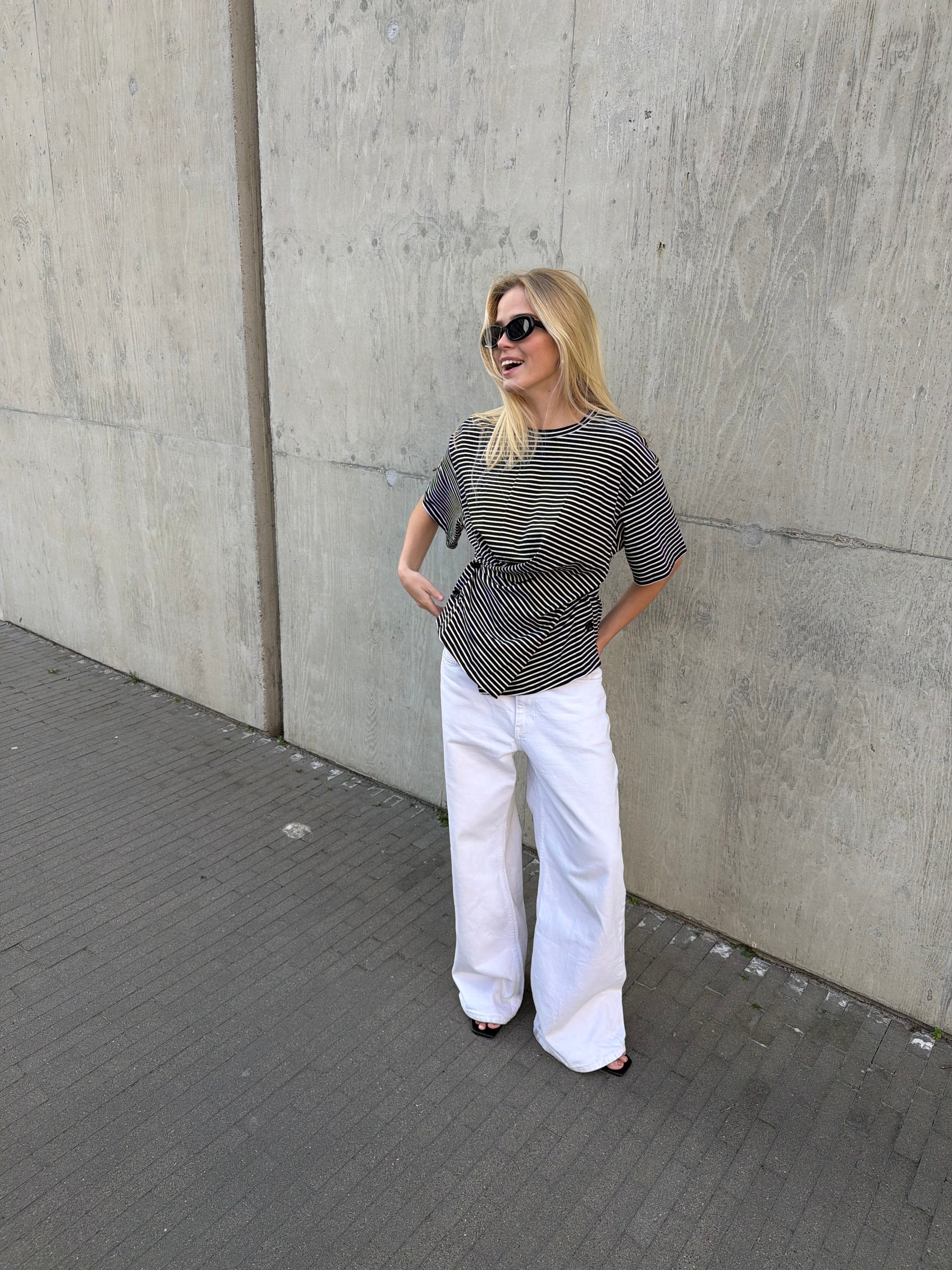 Alyse | Wrapped Tshirt Black