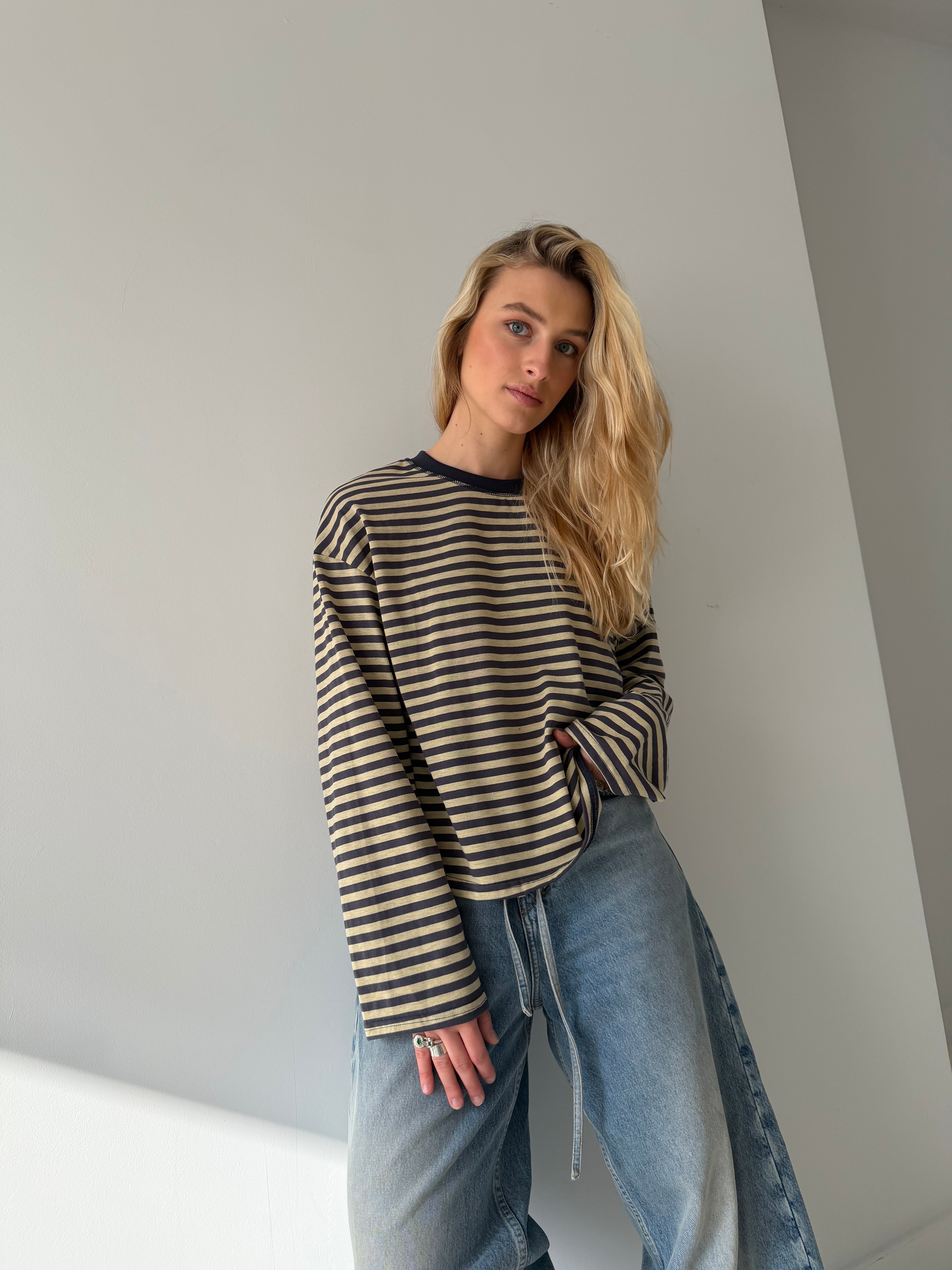 Aurélie | Oversized Wide Sleeve Tshirt