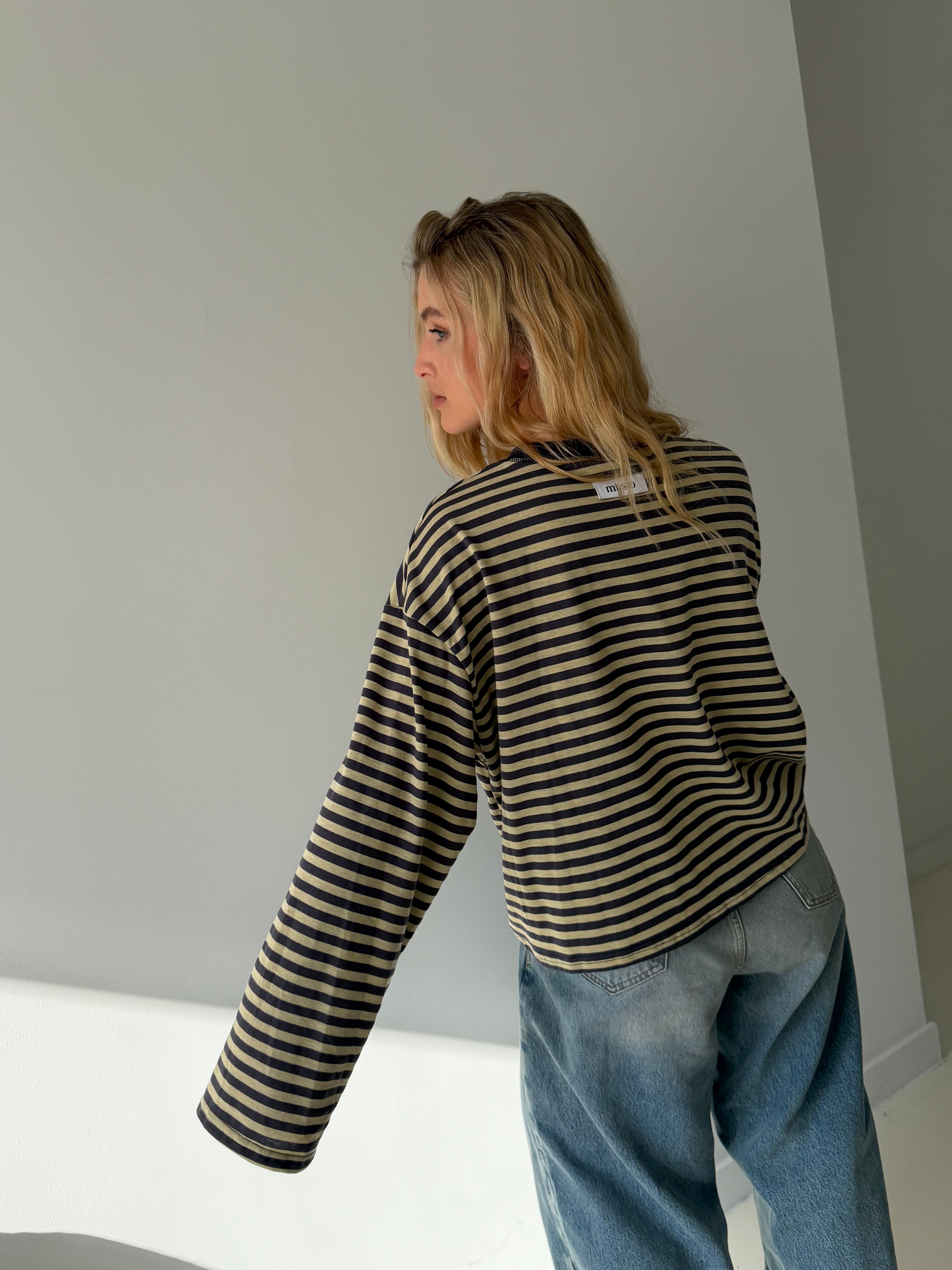 Aurélie | Oversized Wide Sleeve Tshirt