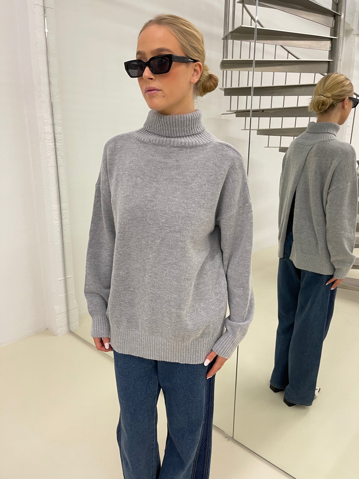 Byron | Turtle Neck Reversible Sweater Grey