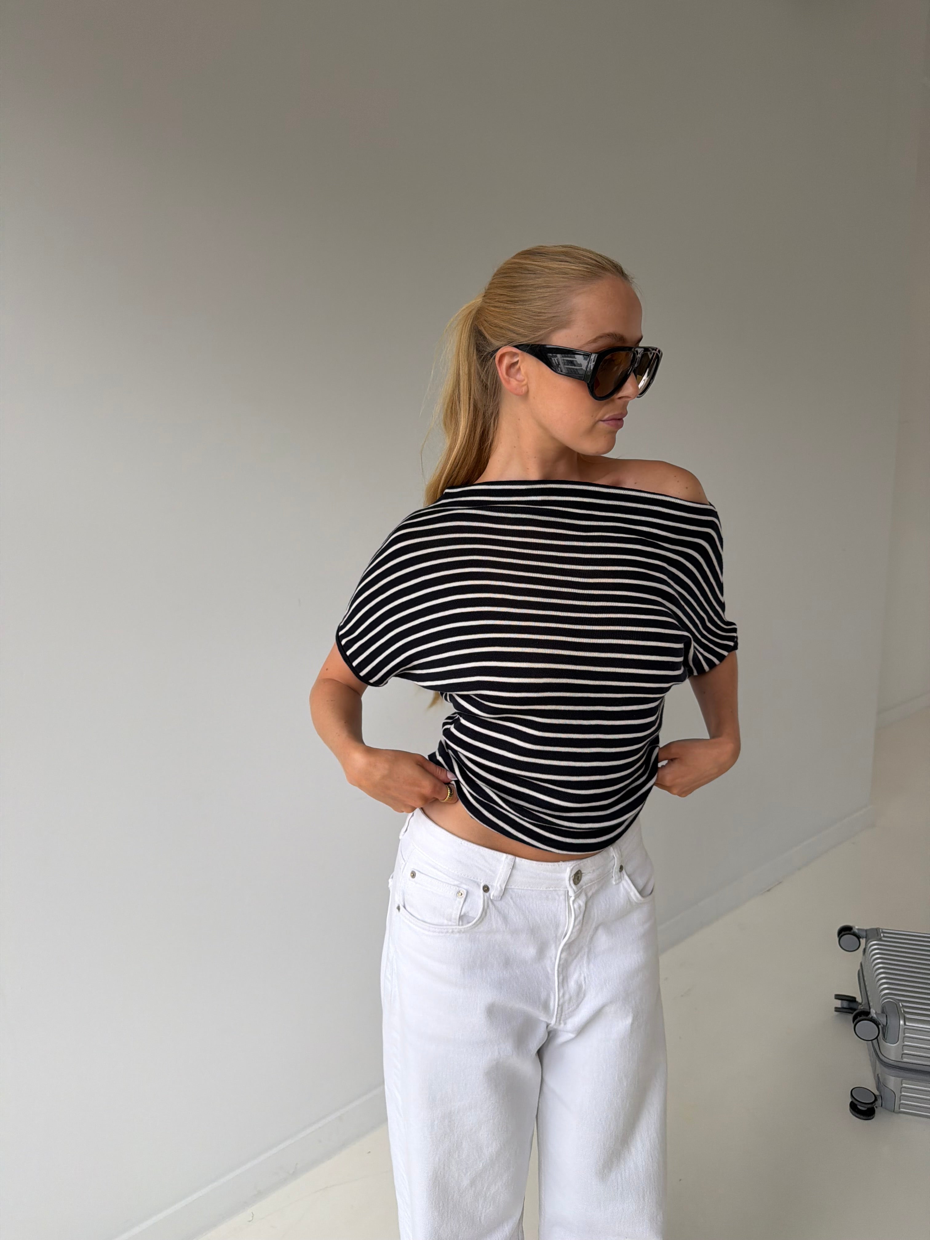 Abil | Knitted One Shoulder Top