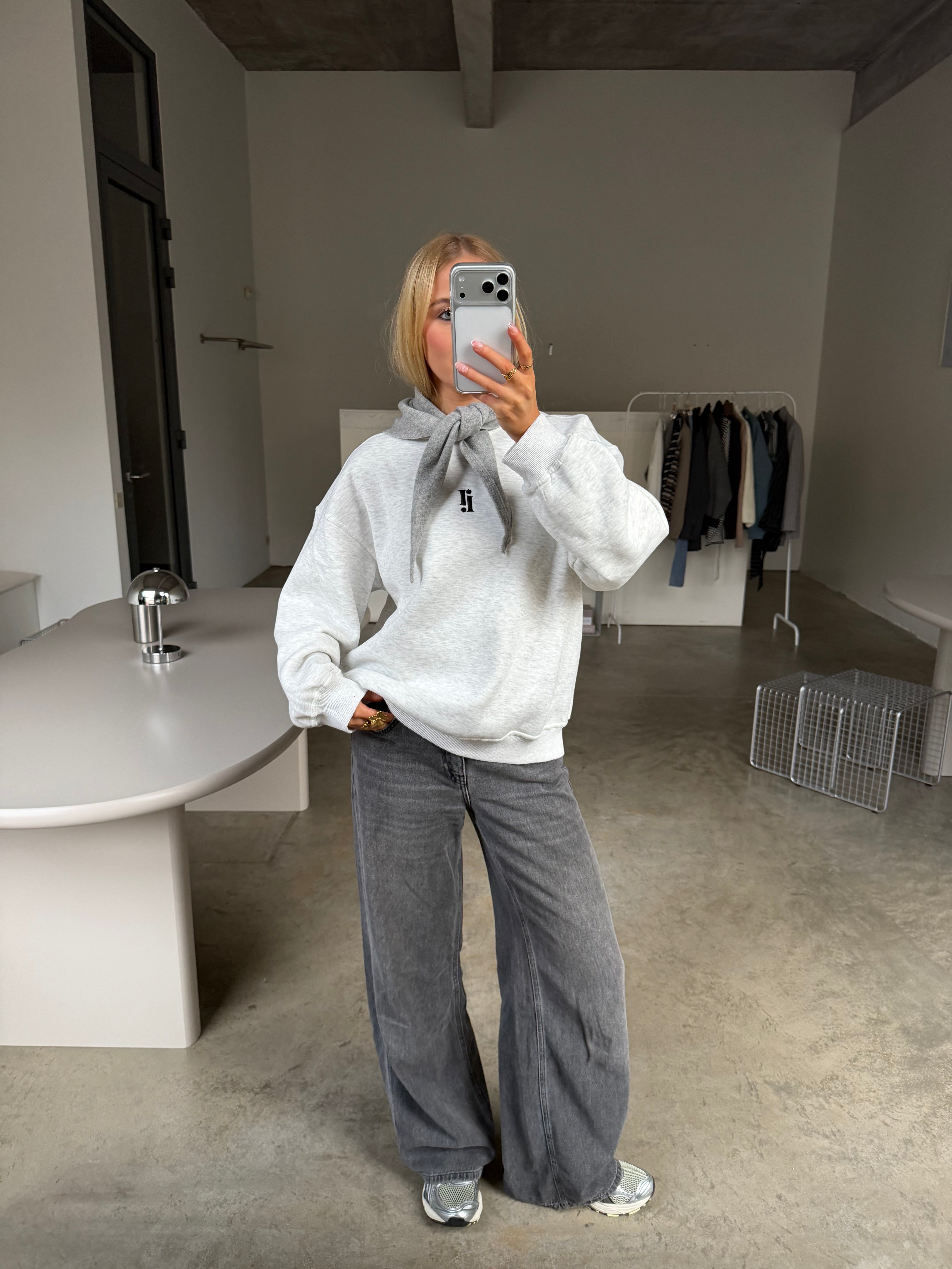 Wool Triangle Scarf - Light Grey