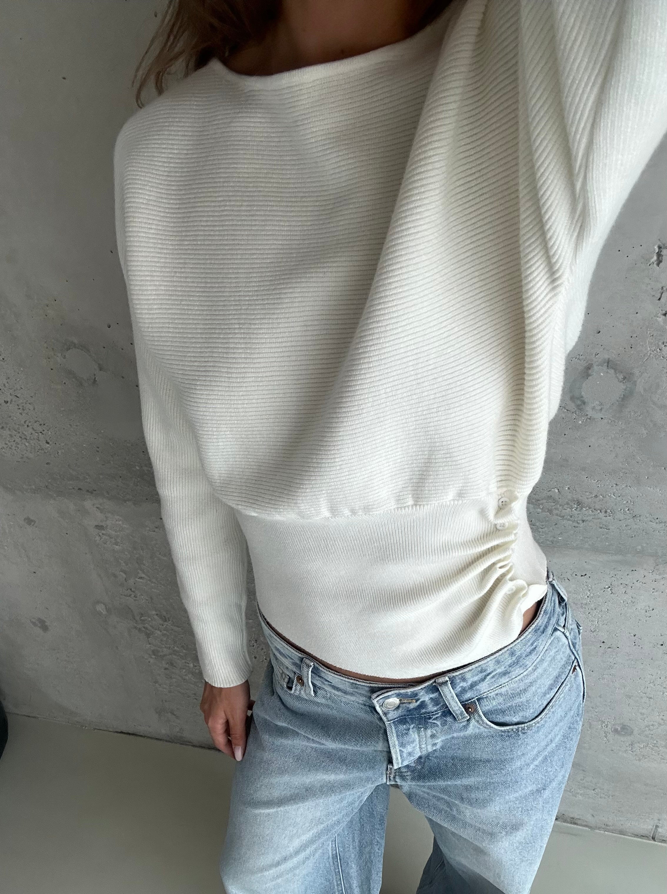 Brex | One Shoulder Pull