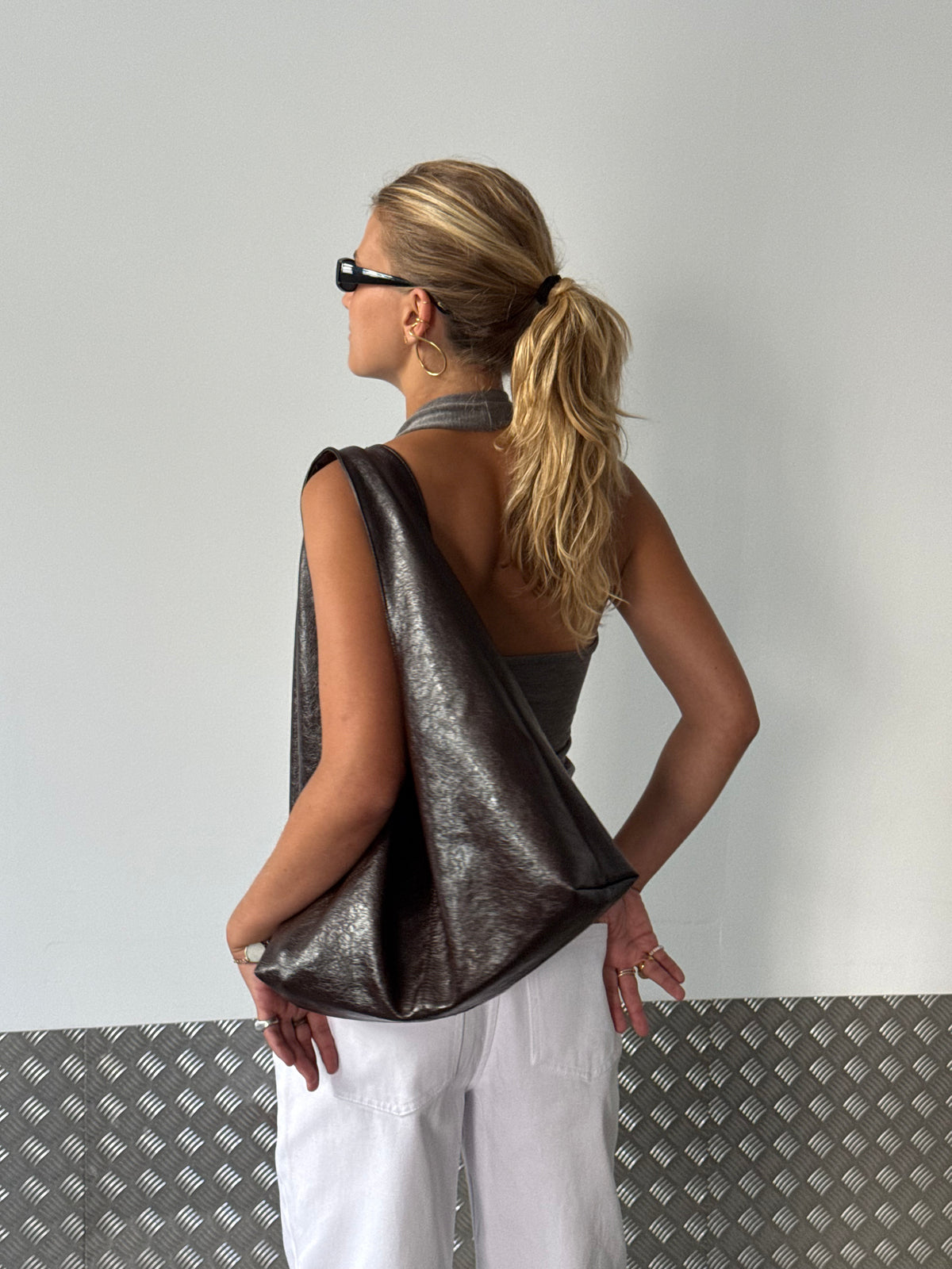 Alani | Halter V-Neck Top