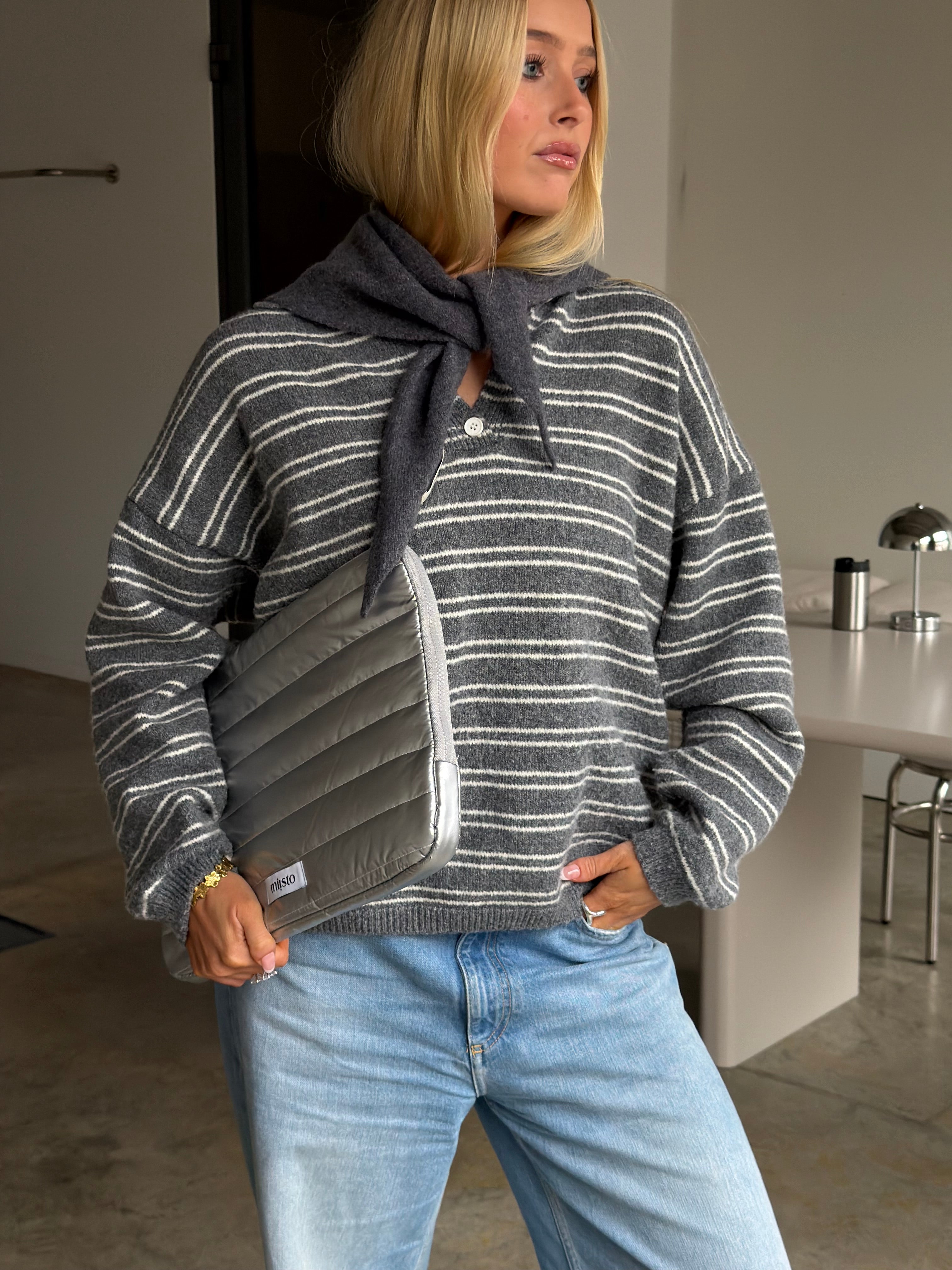 Wool Triangle Scarf - Dark Grey