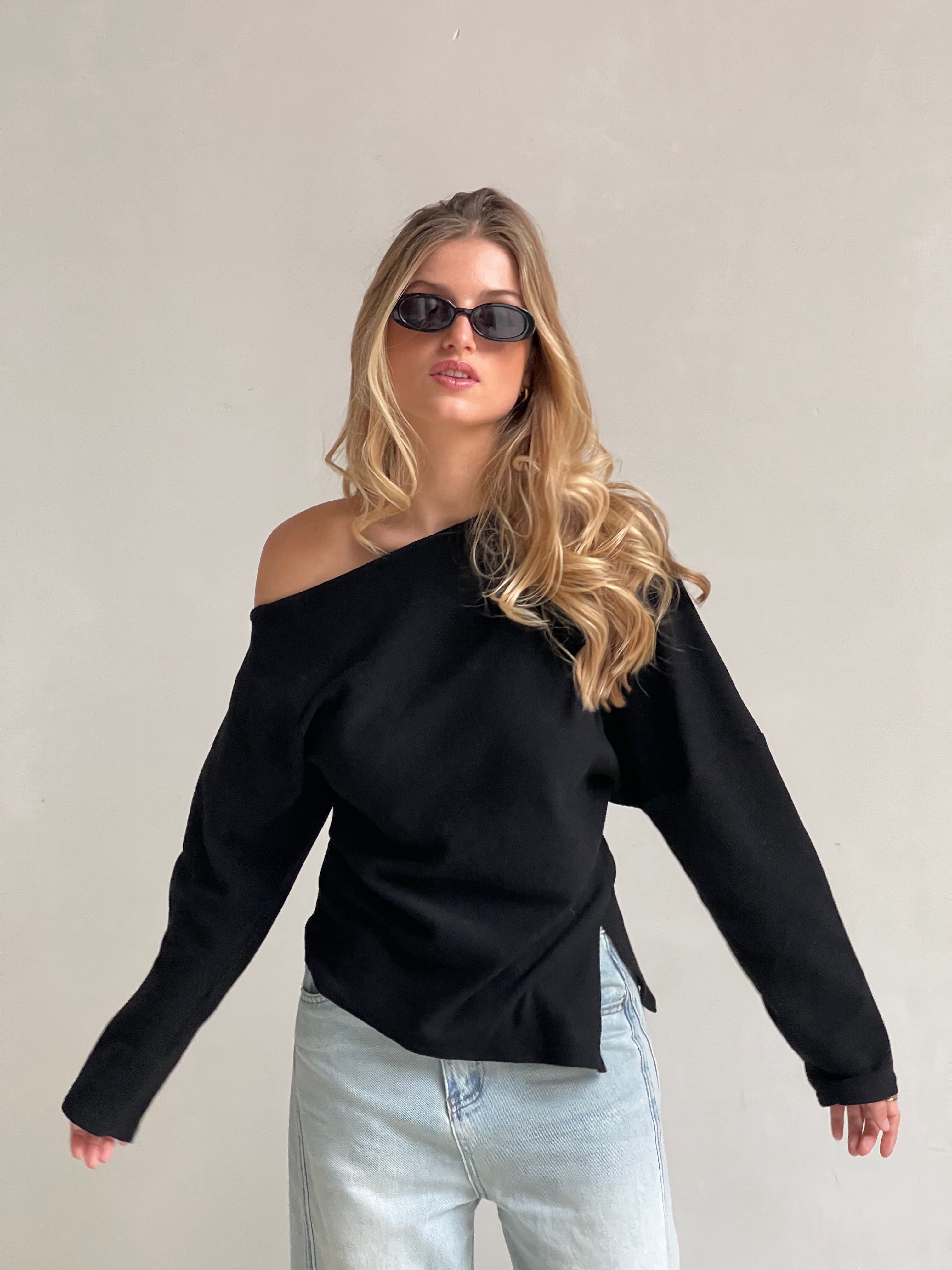 Asher | One Shoulder Top Black