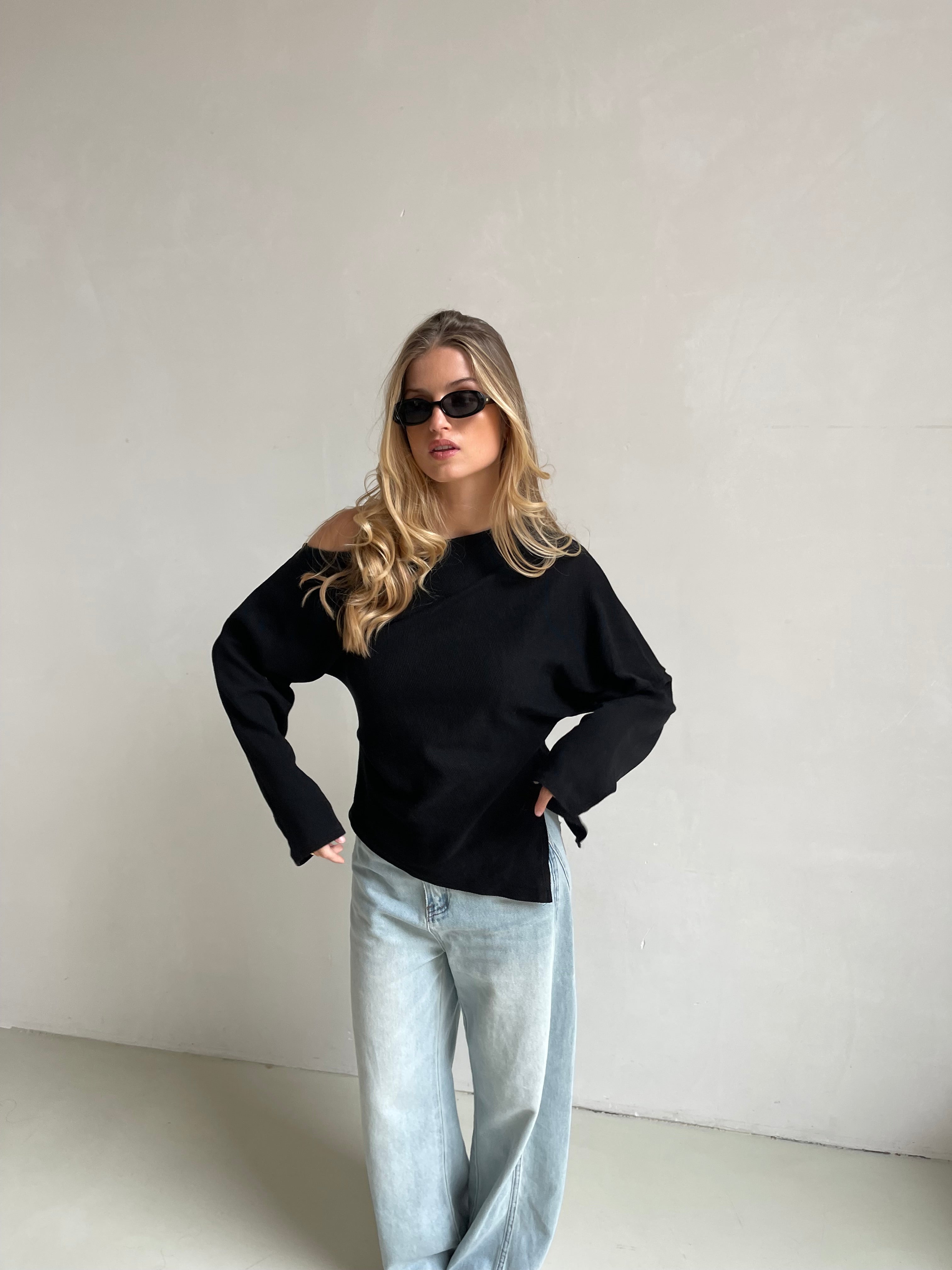 Asher | One Shoulder Top Black