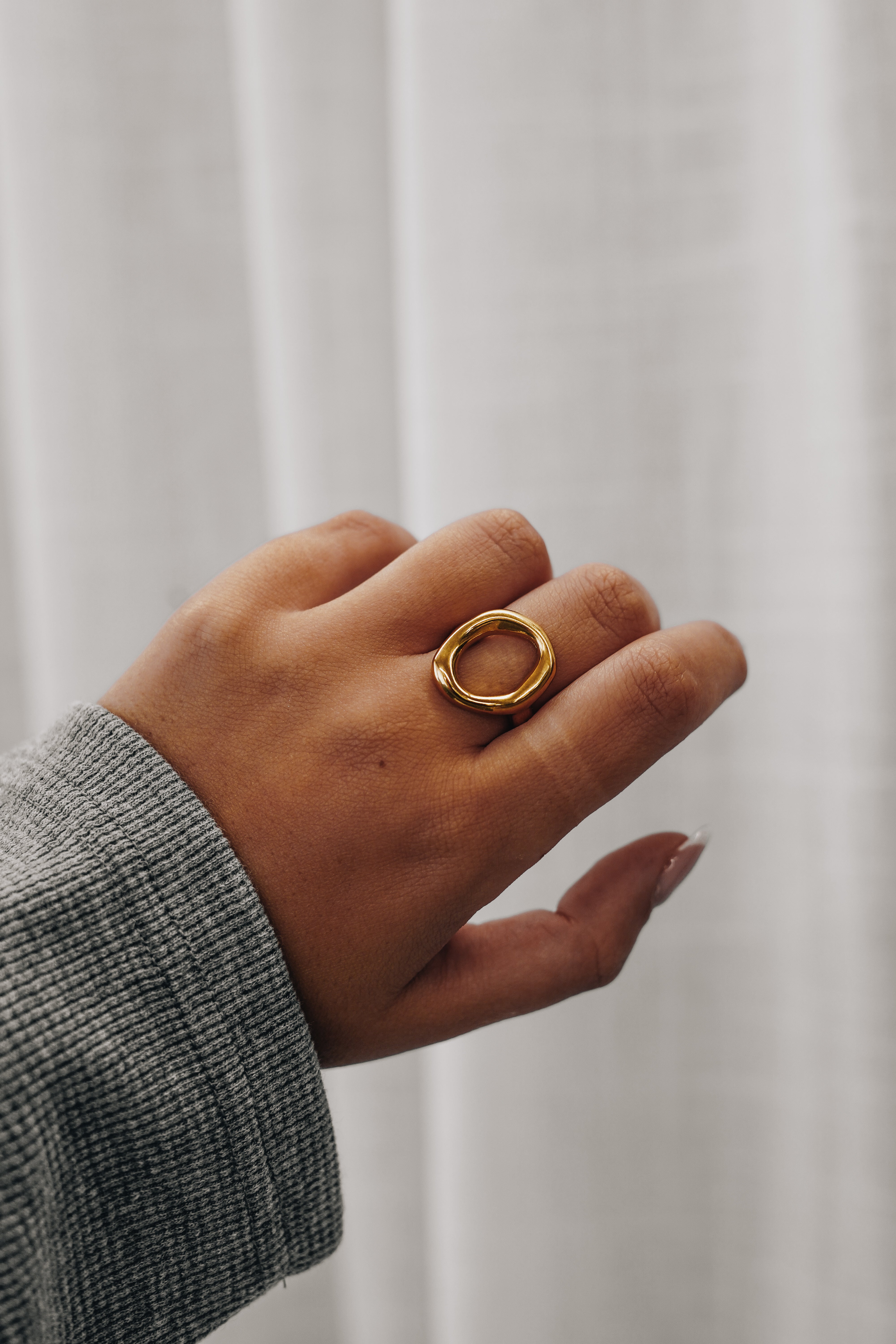 Luna | Hoop Ring - Gold