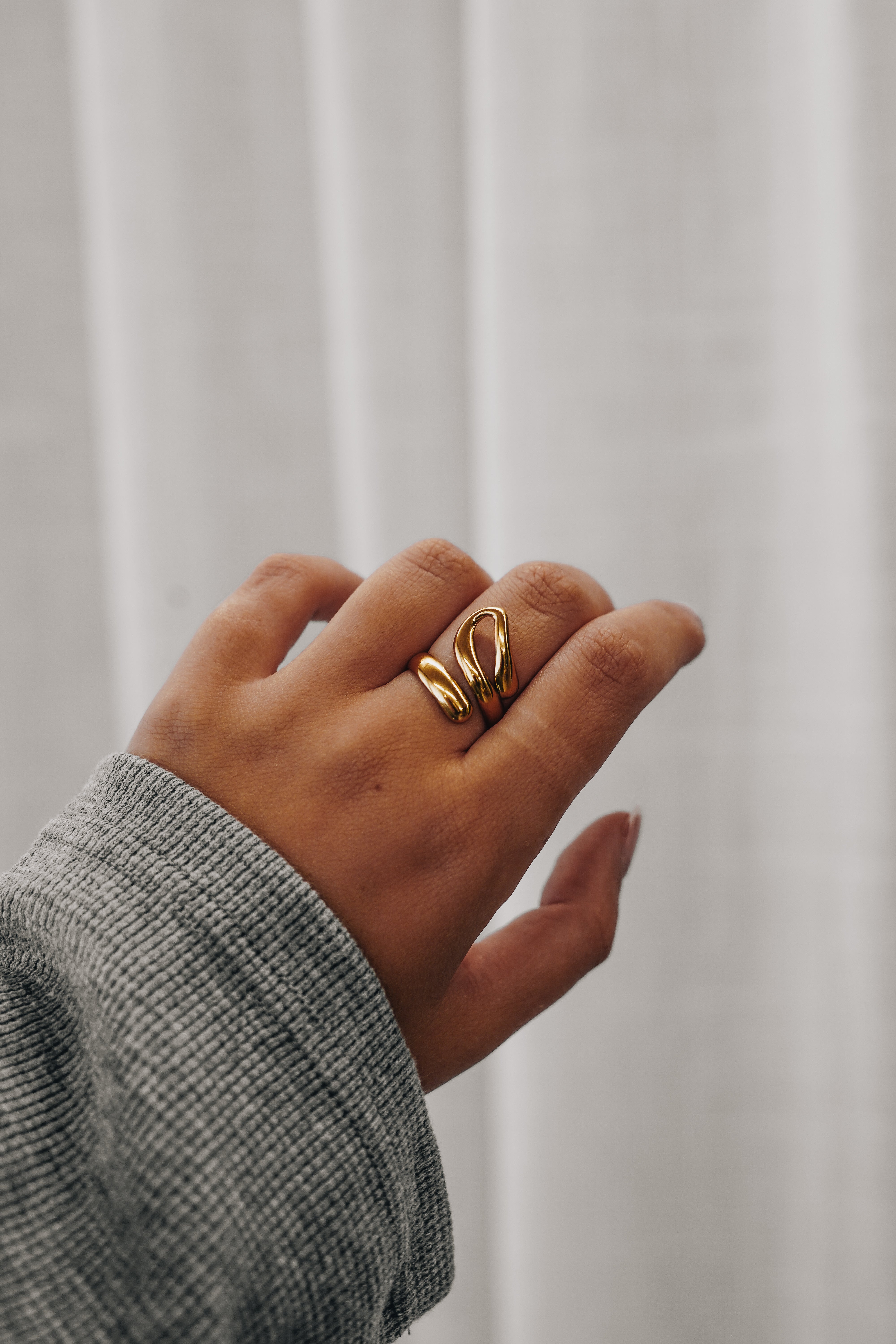 Selene | Curly Ring - Gold