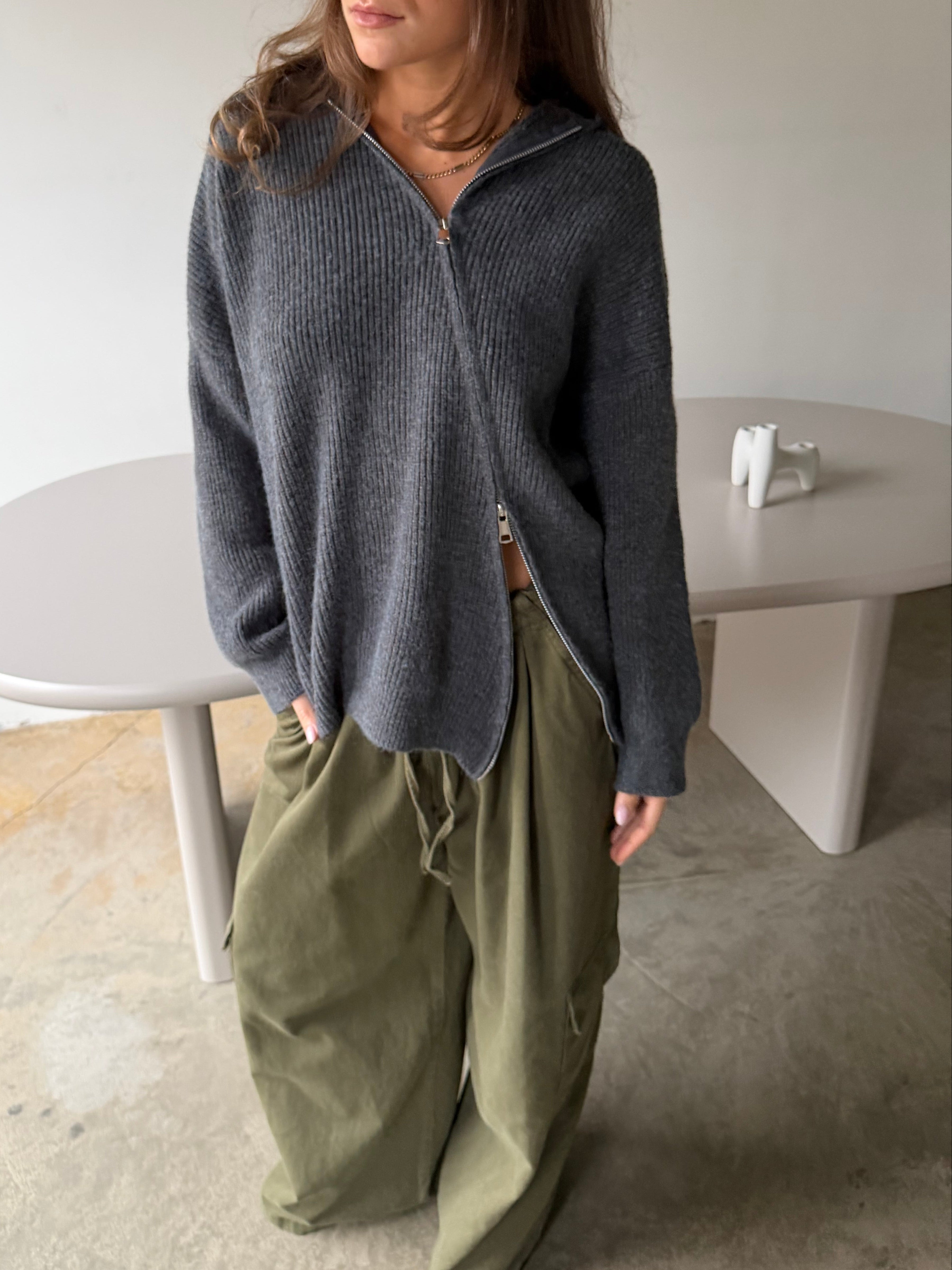 Bradley | Zipped Diagonal Hoodie - Grey