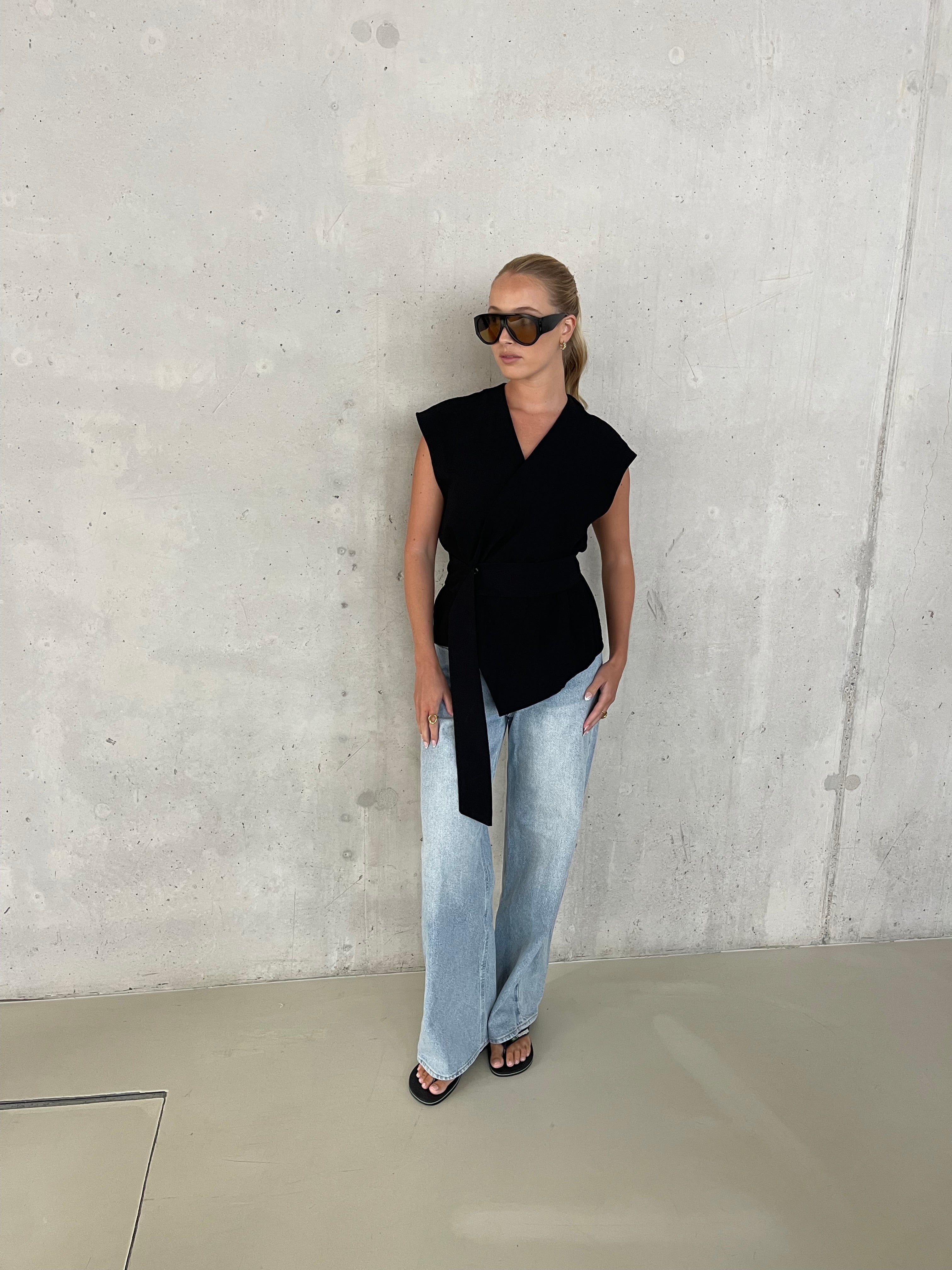 Aura | Waist Band Top