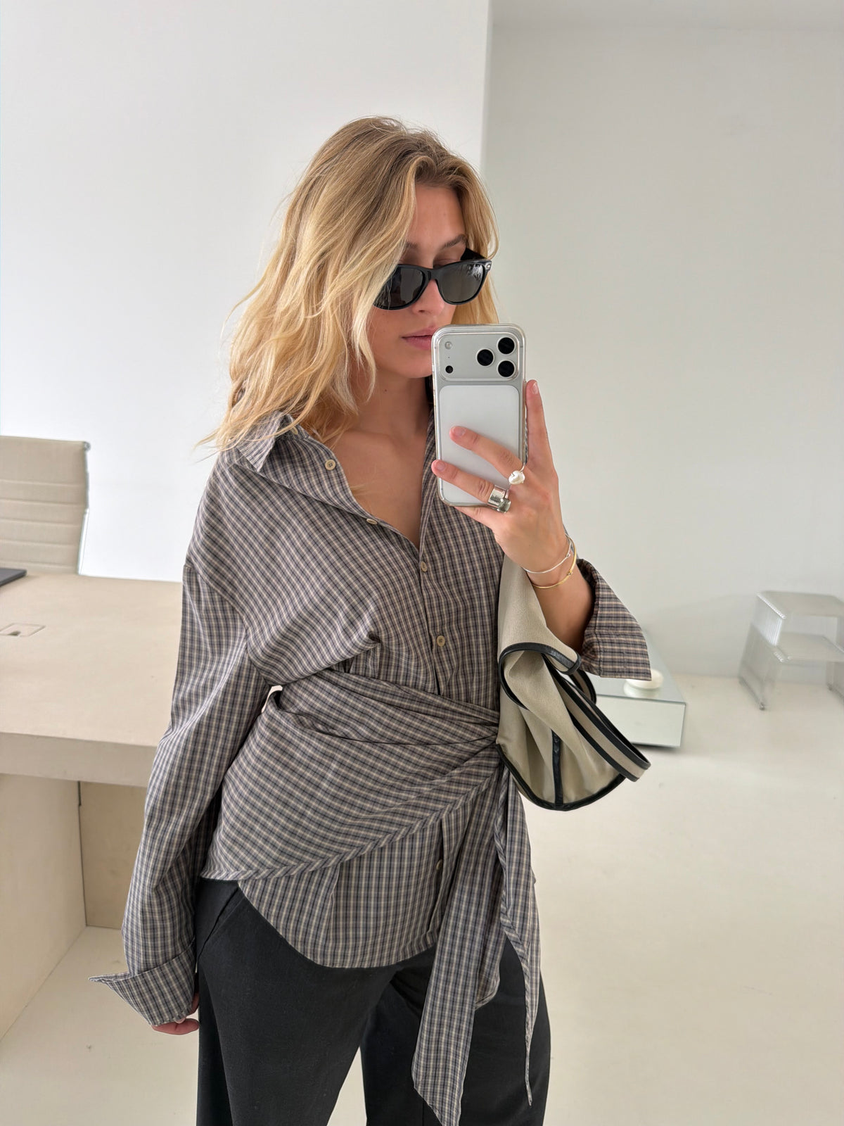 Archer | Checked shirt with scarf - Beige
