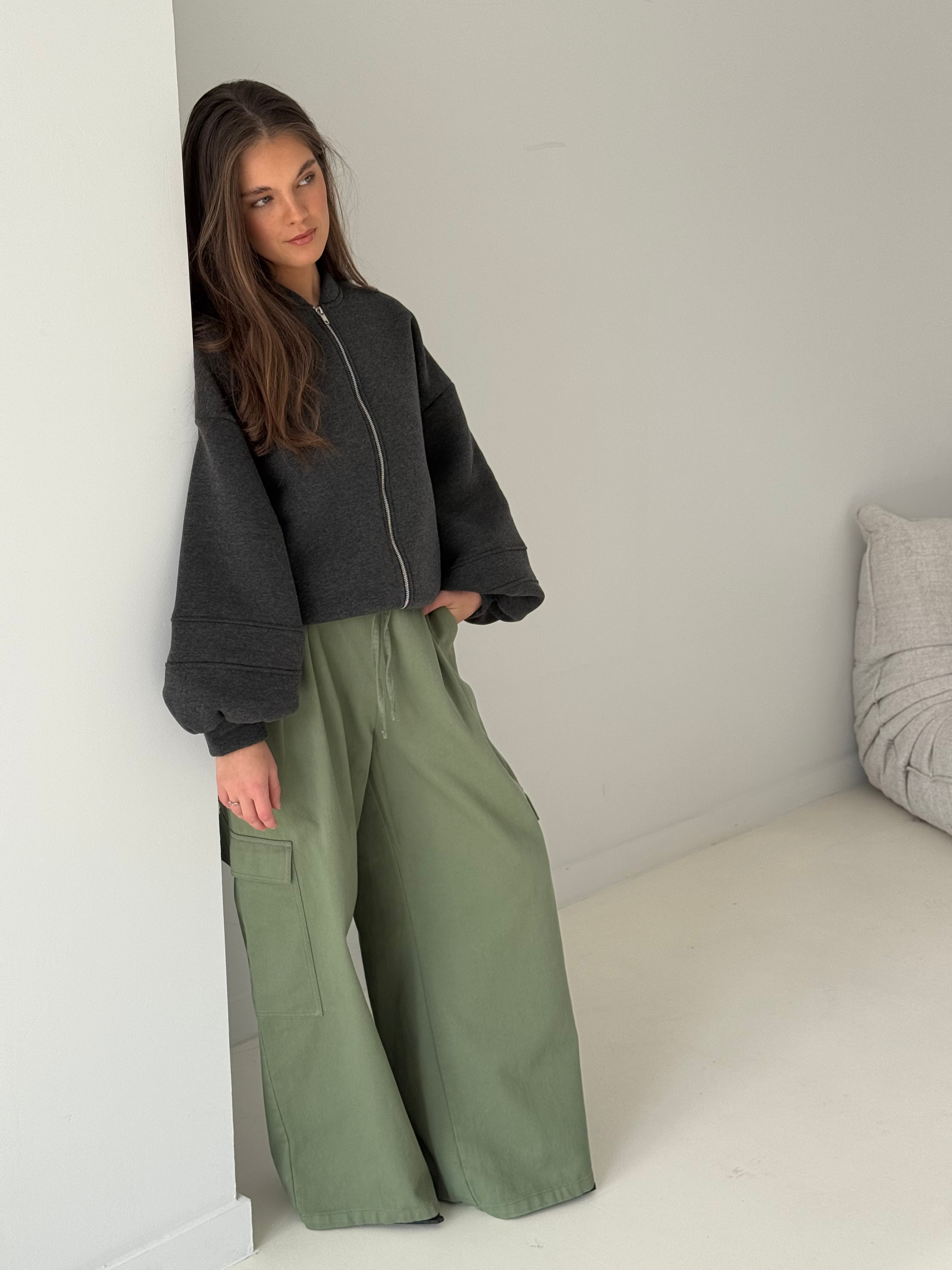 Beth | Zipped Balloon Vest - Dark Grey