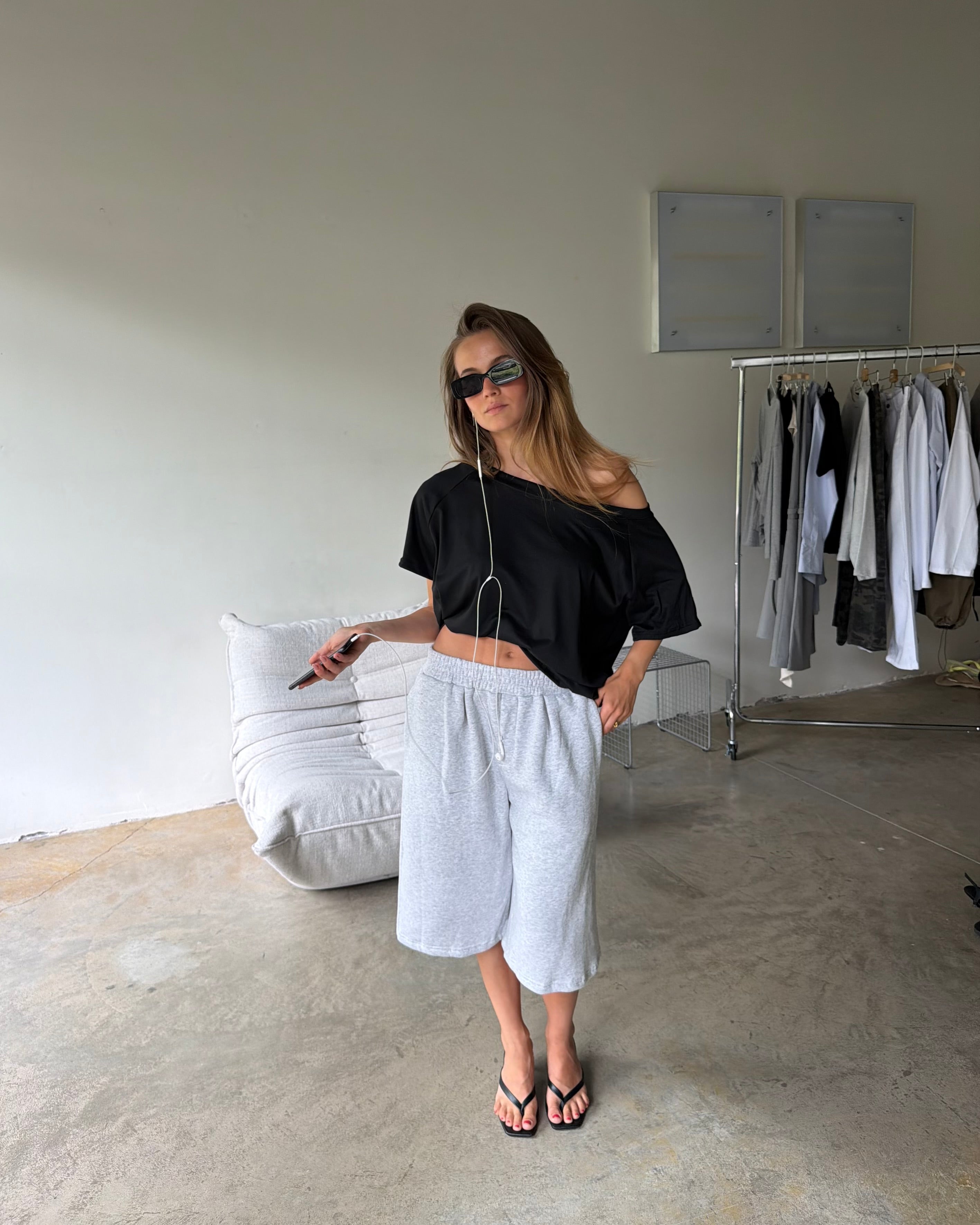 Addison | Oversized Off Shoulder Tshirt Black