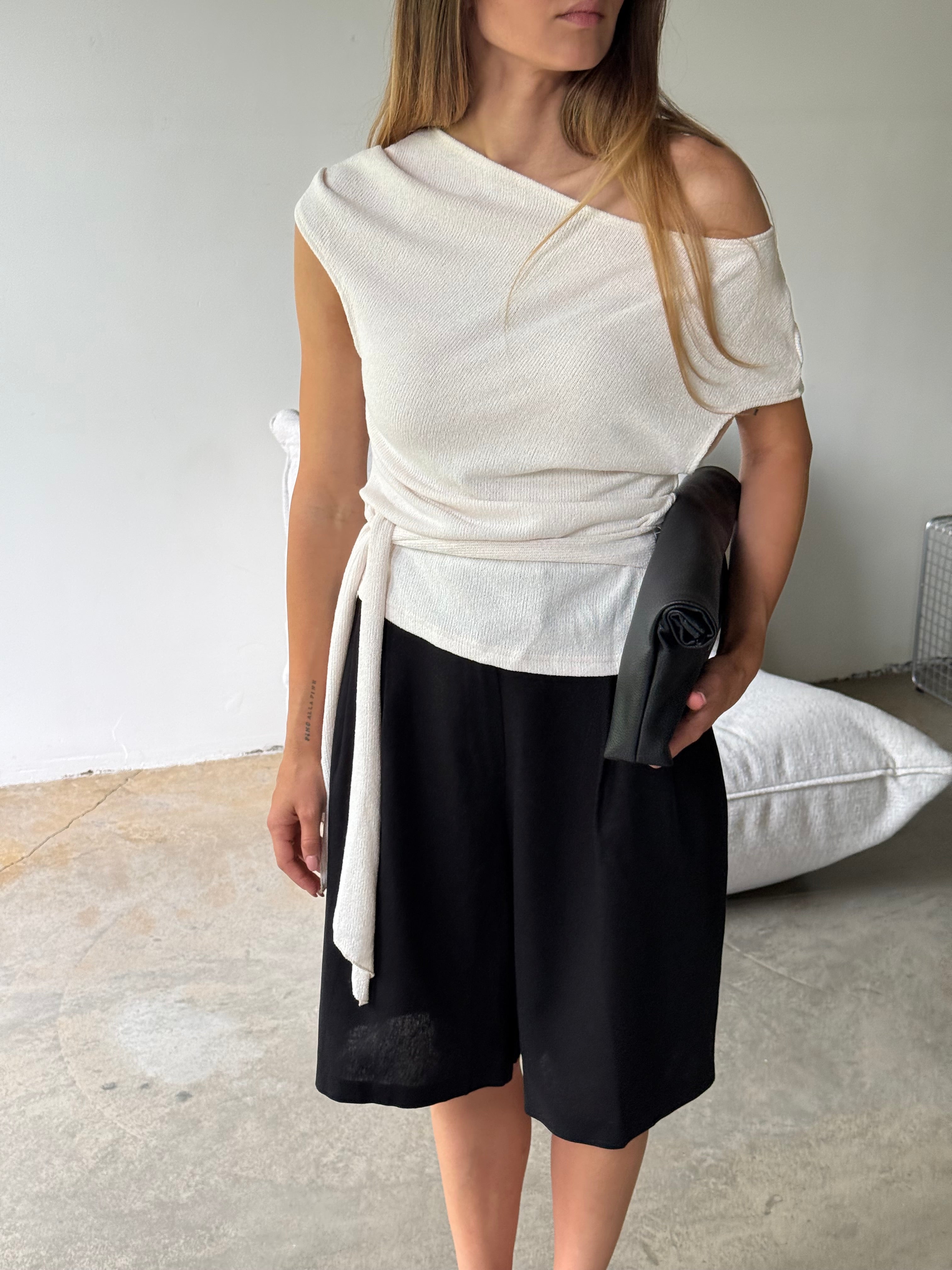 Athena | Off Shoulder Knitted Belt Top