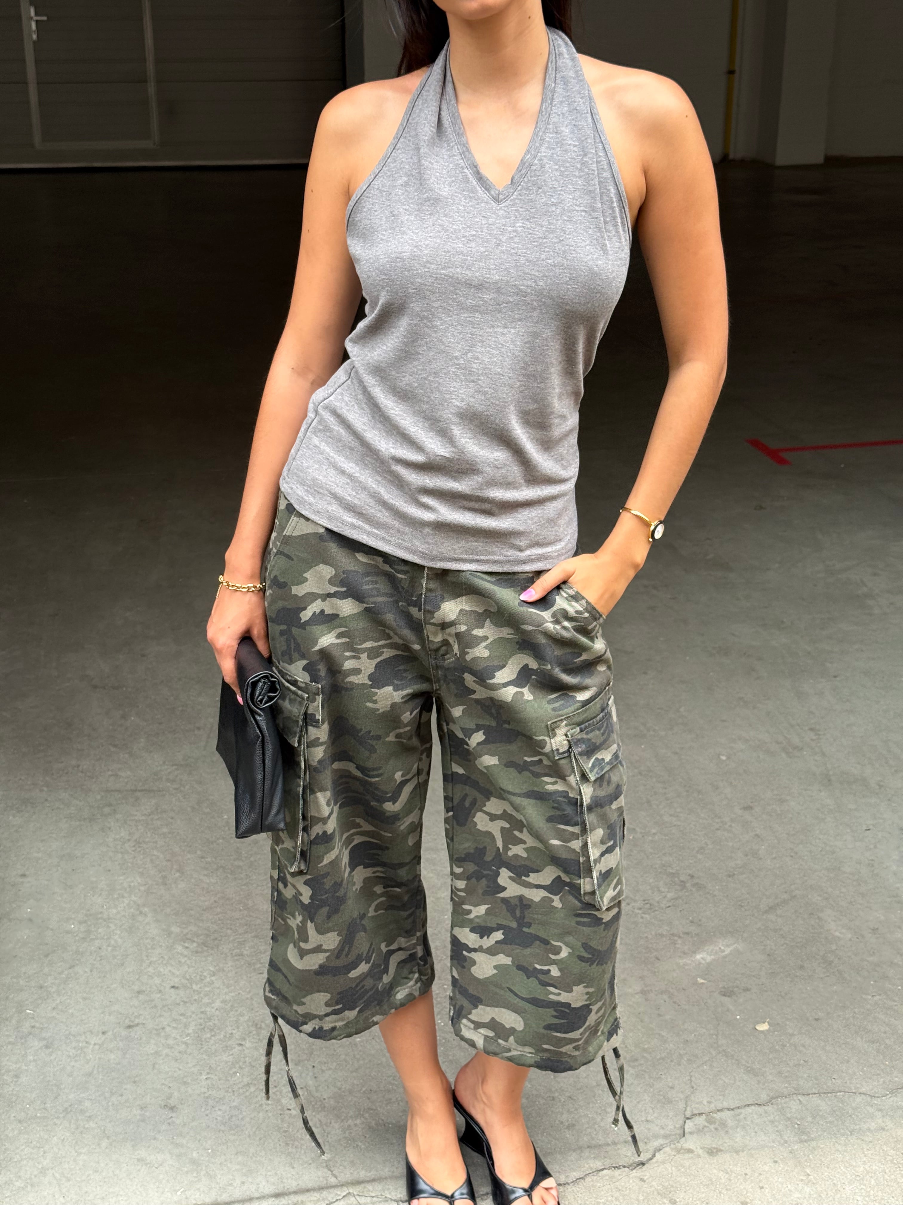 Alani | Halter V-Neck Top