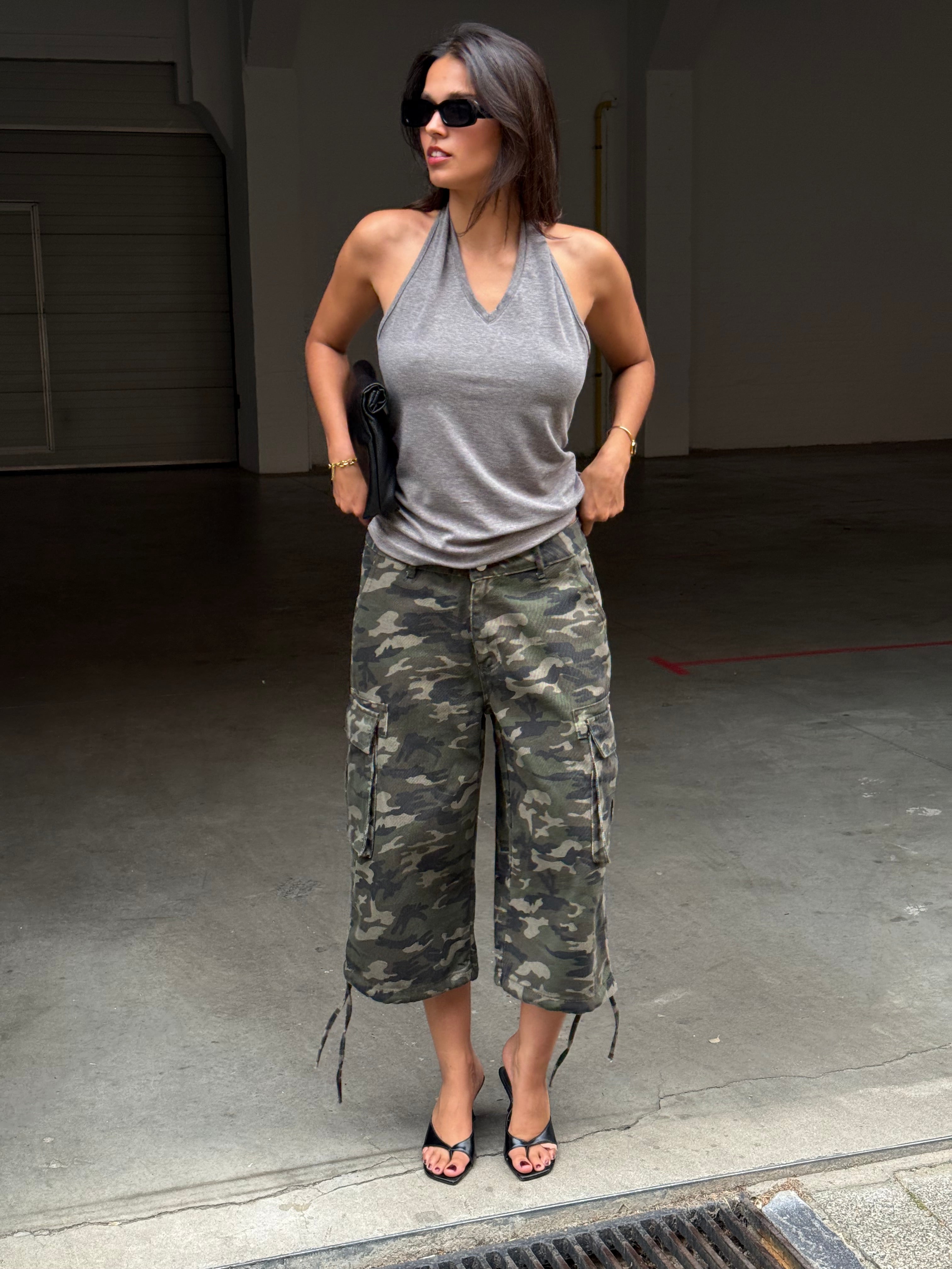 Alani | Halter V-Neck Top