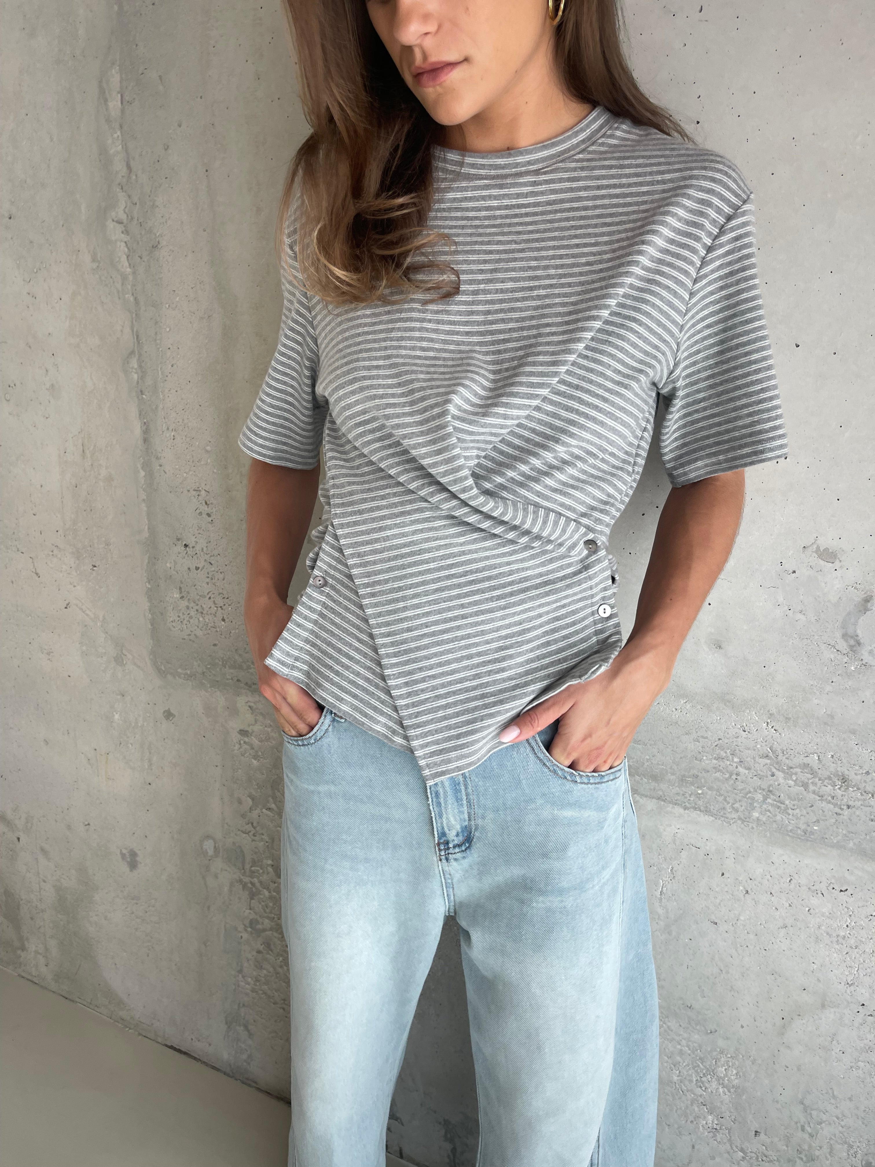 Alyse | Wrapped Tshirt Grey
