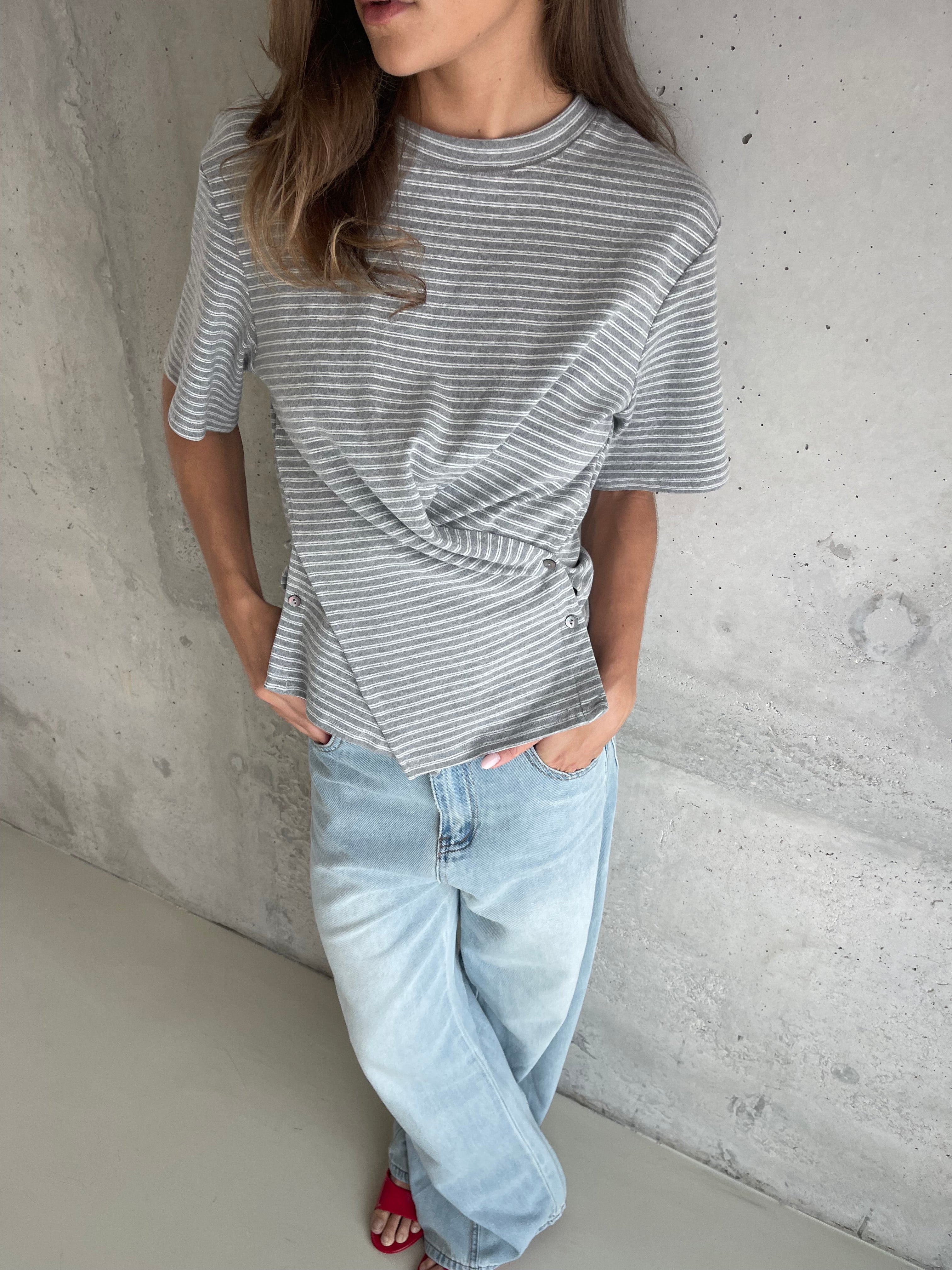Alyse | Wrapped Tshirt Grey