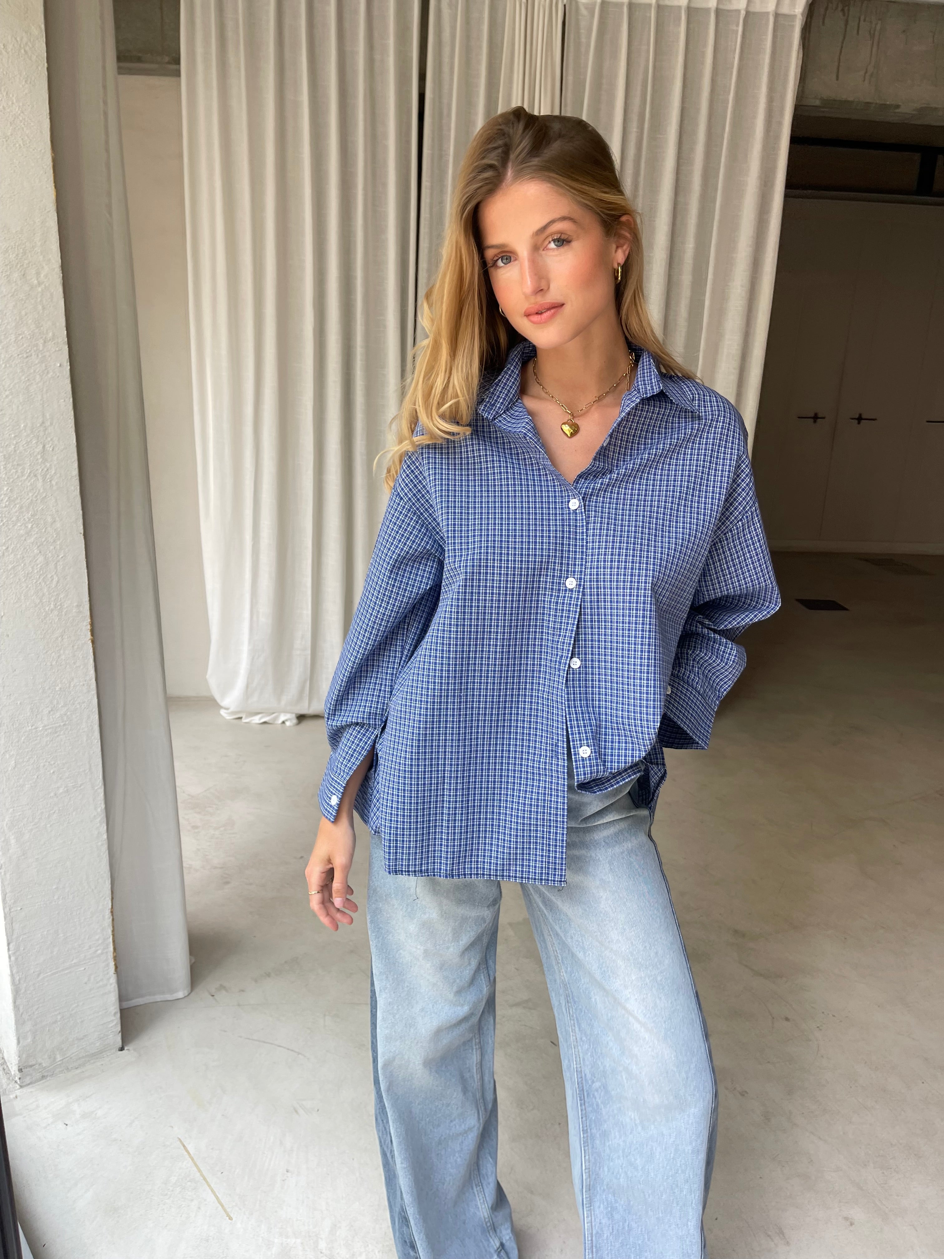 Amelia | Boyfriend Open Back Shirt