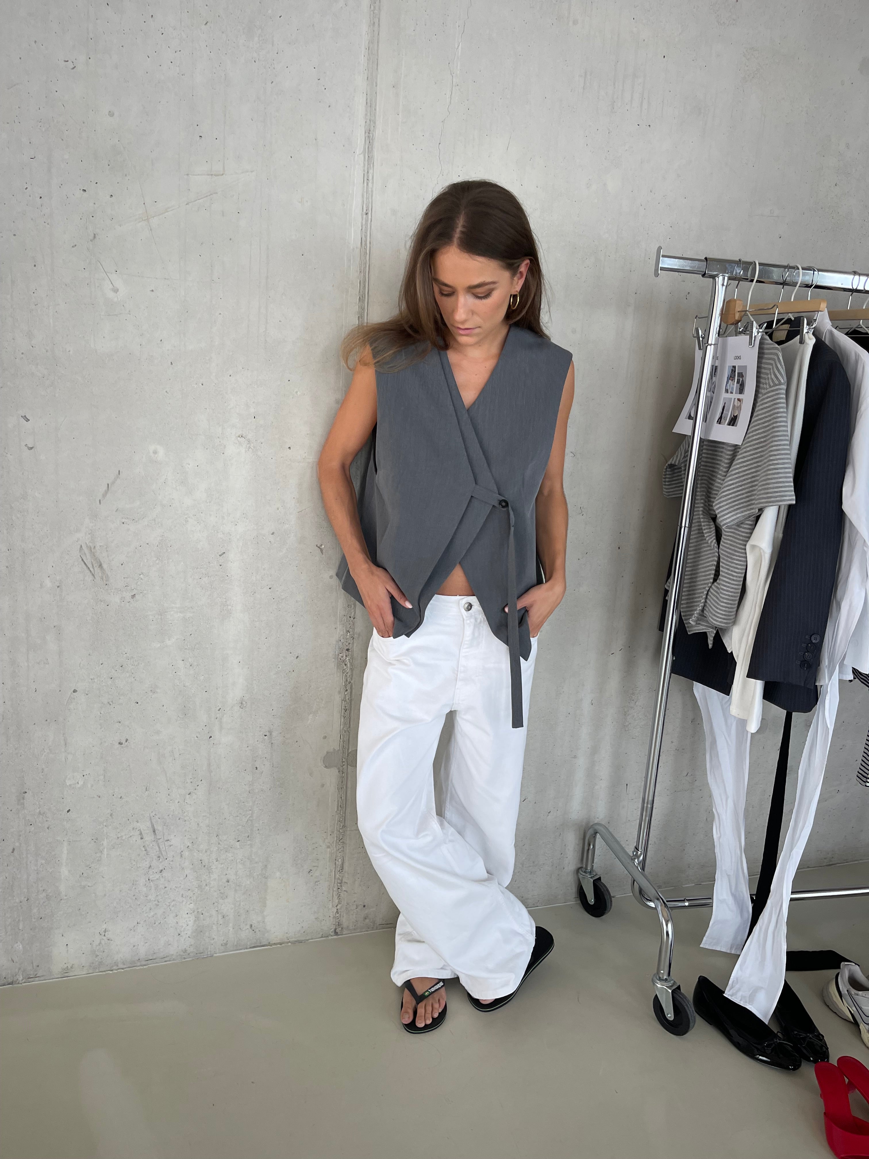 Ezra | Sleeveless Blazer