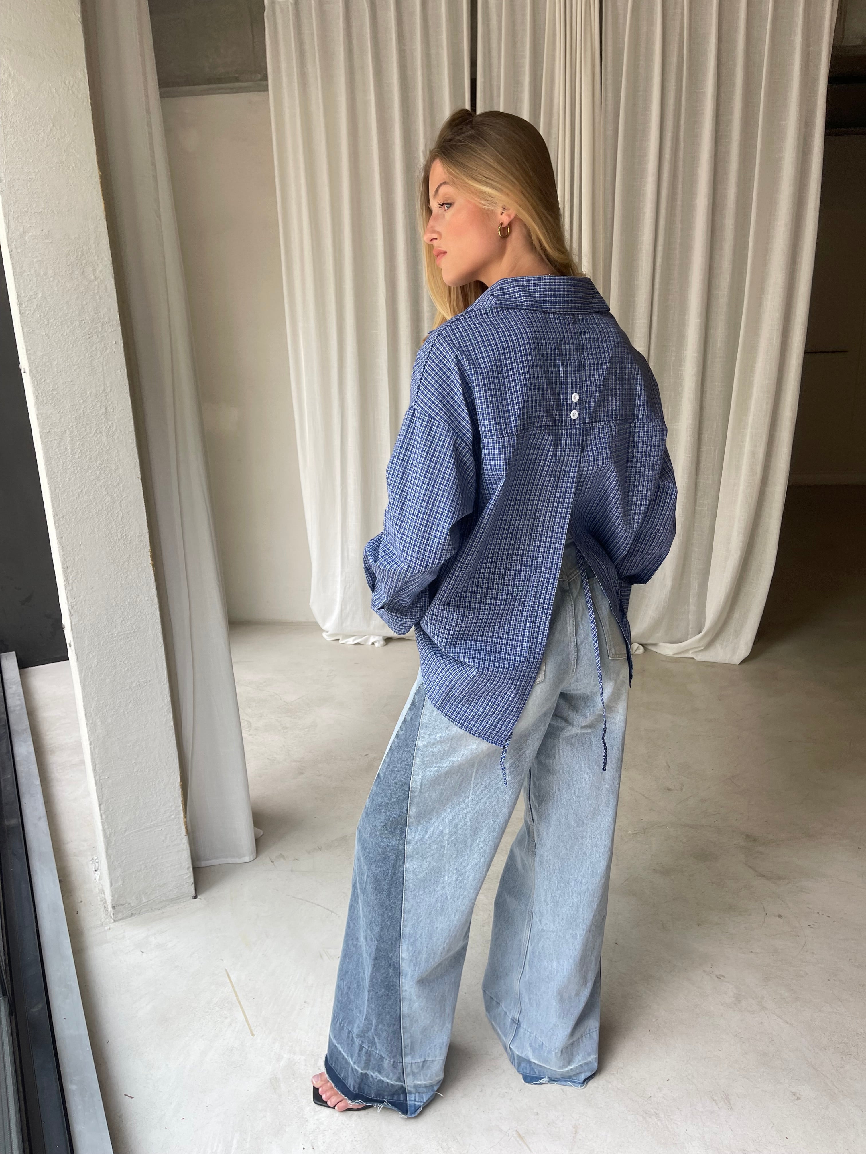 Amelia | Boyfriend Open Back Shirt