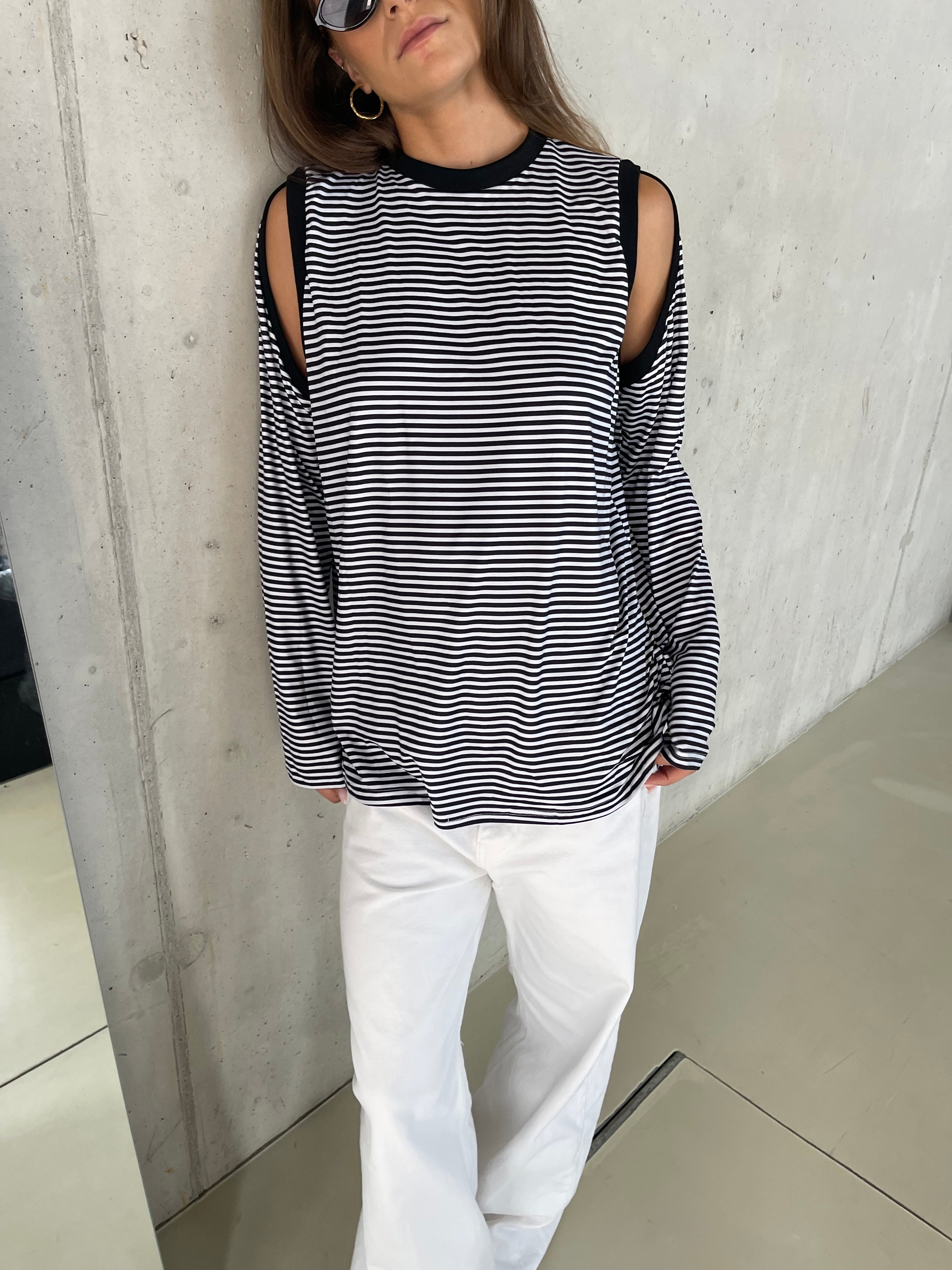 Aria | Cut-Out Top
