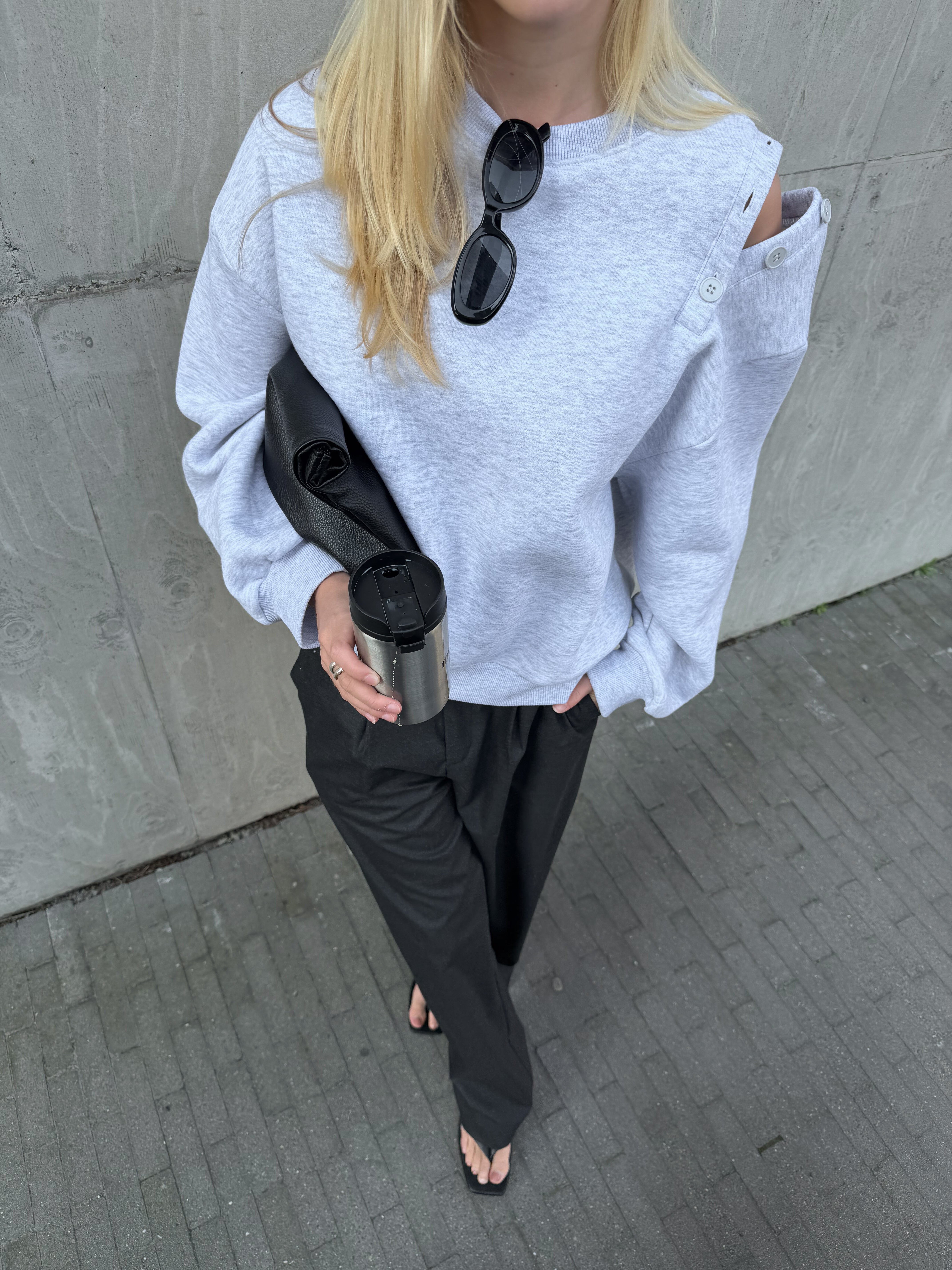 Bailey | Buttoned Sweatshirt