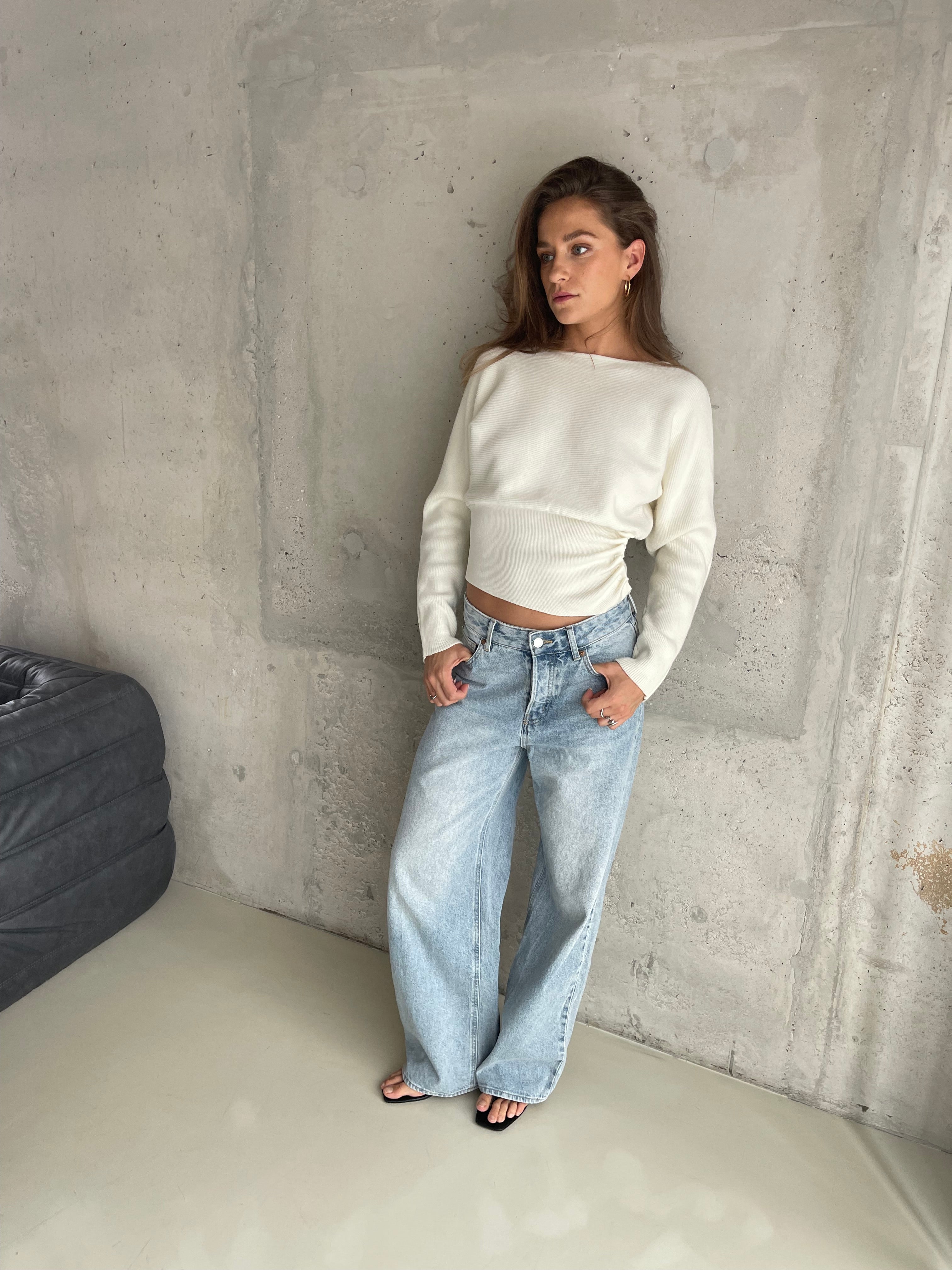 Brex | One Shoulder Pull