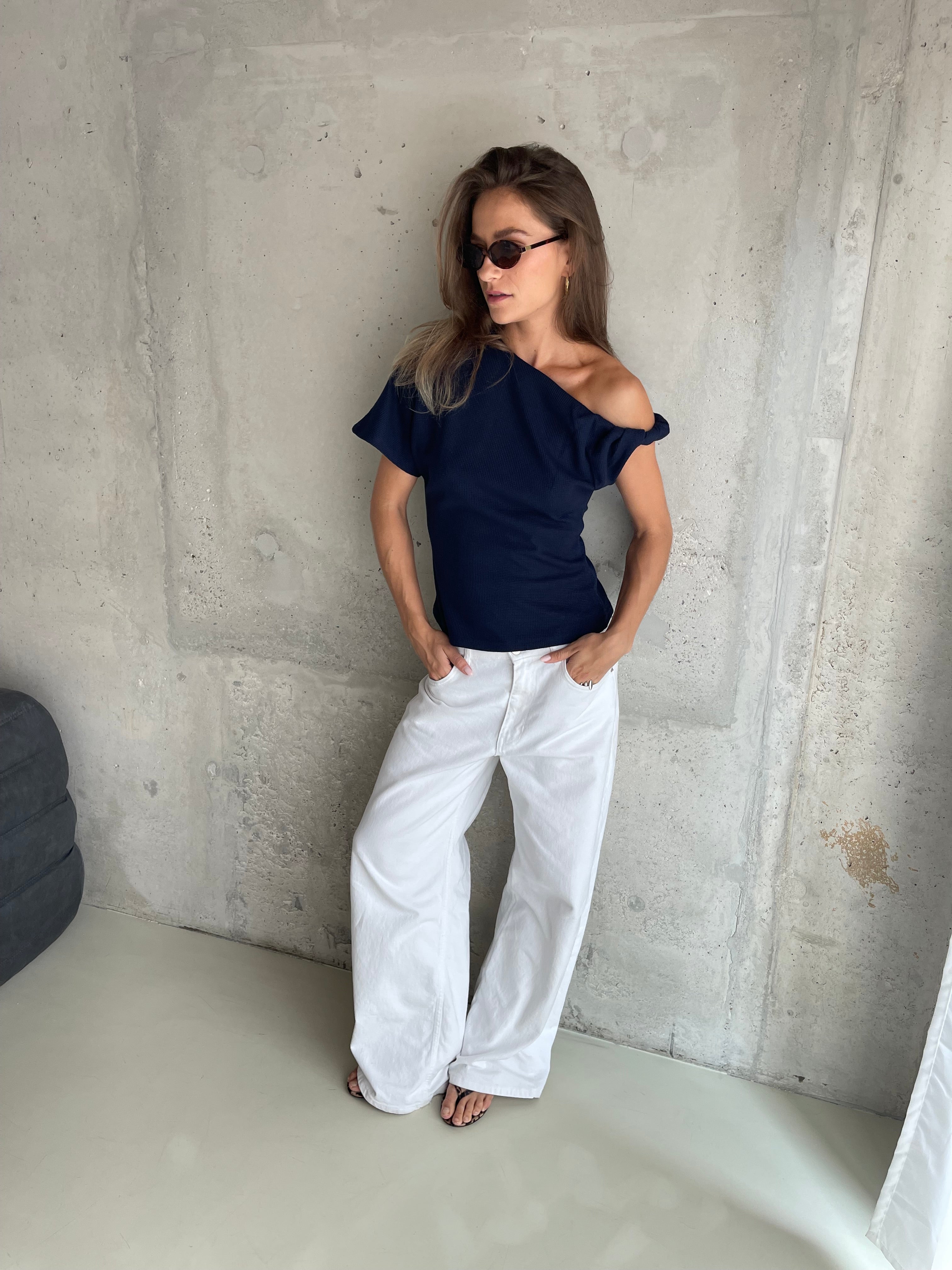 Aaron | One Shoulder Tshirt