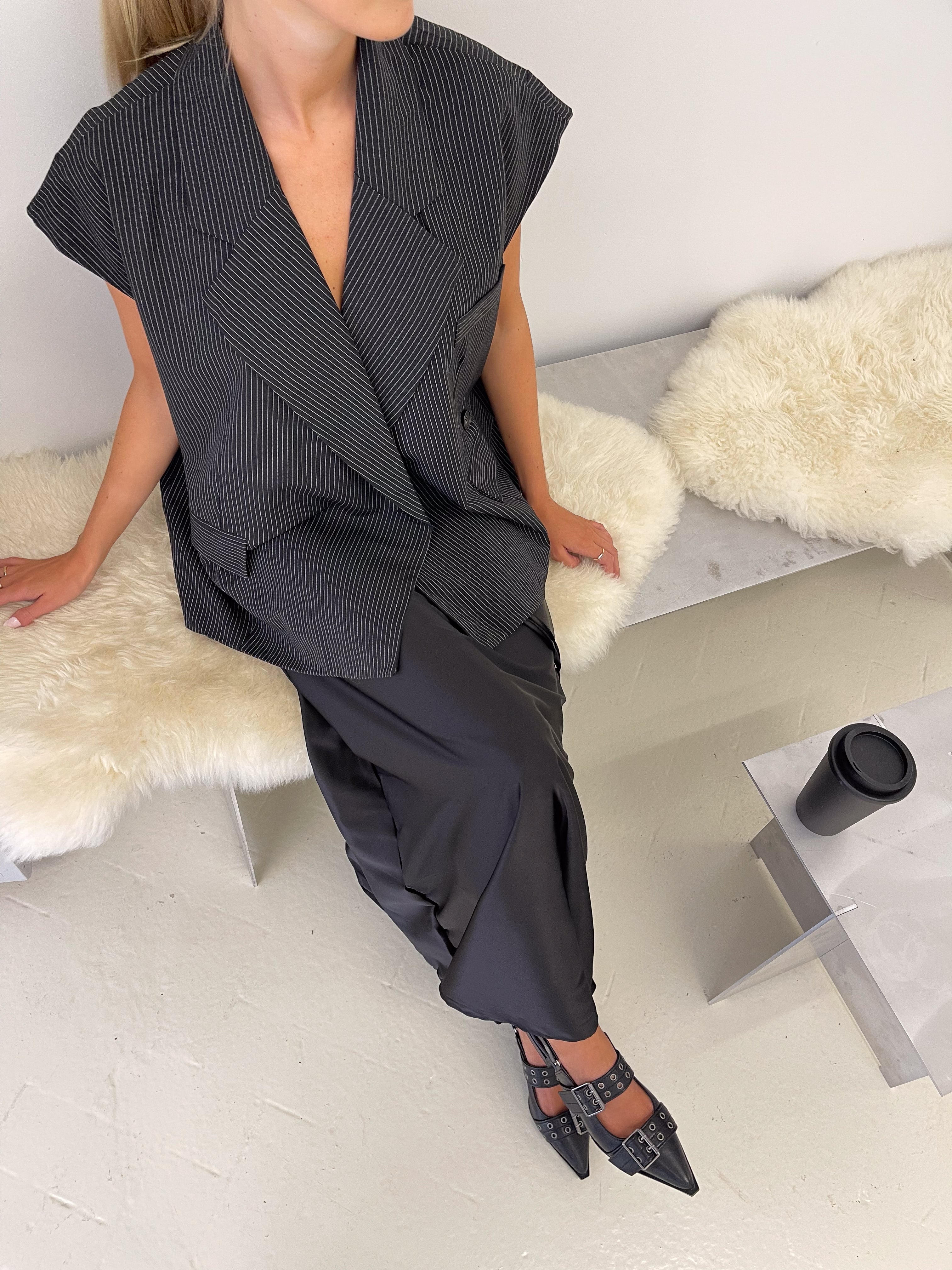 Ivy | Satin Skirt - Black