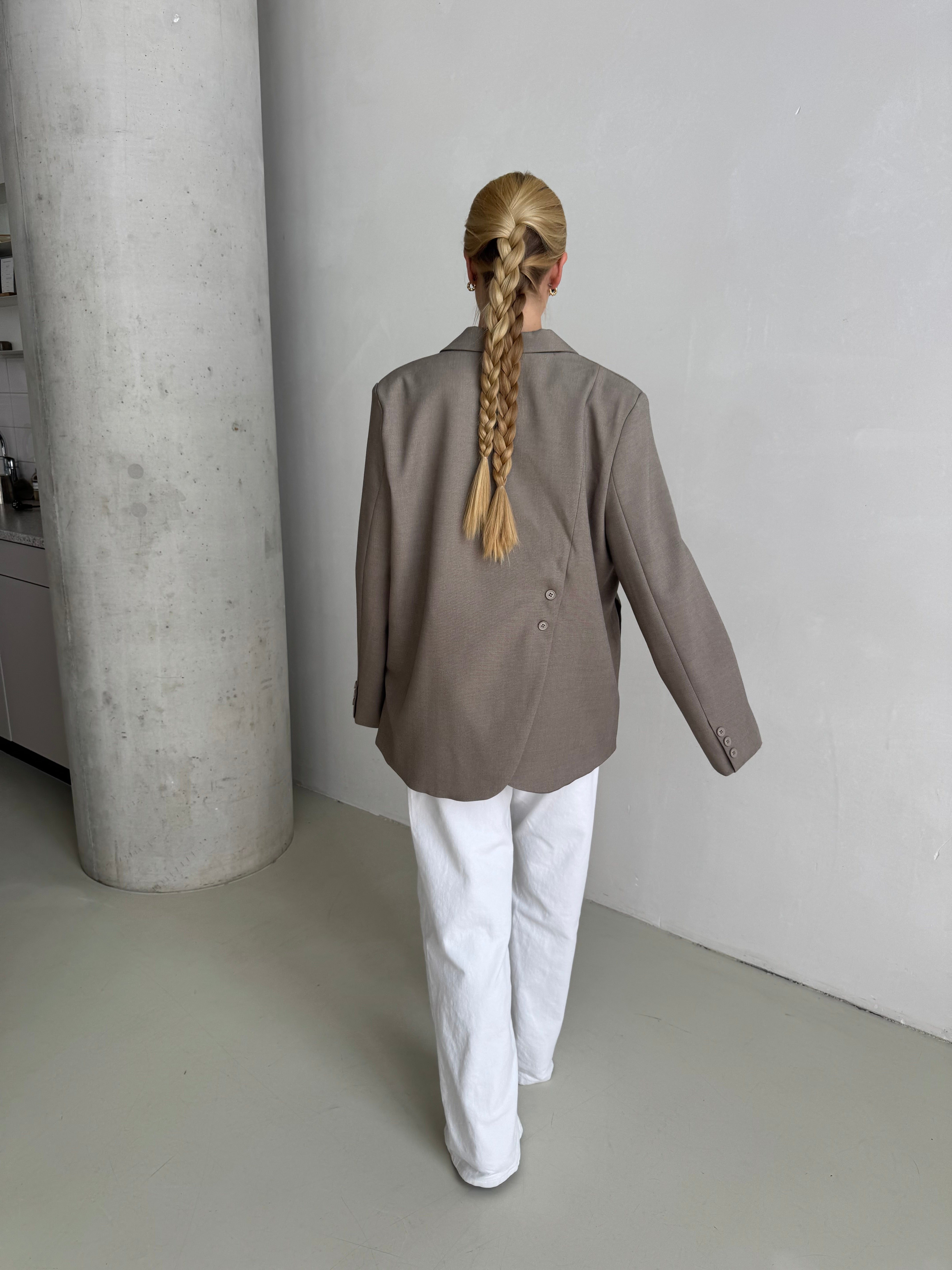 Edith | Assymetric Button Blazer