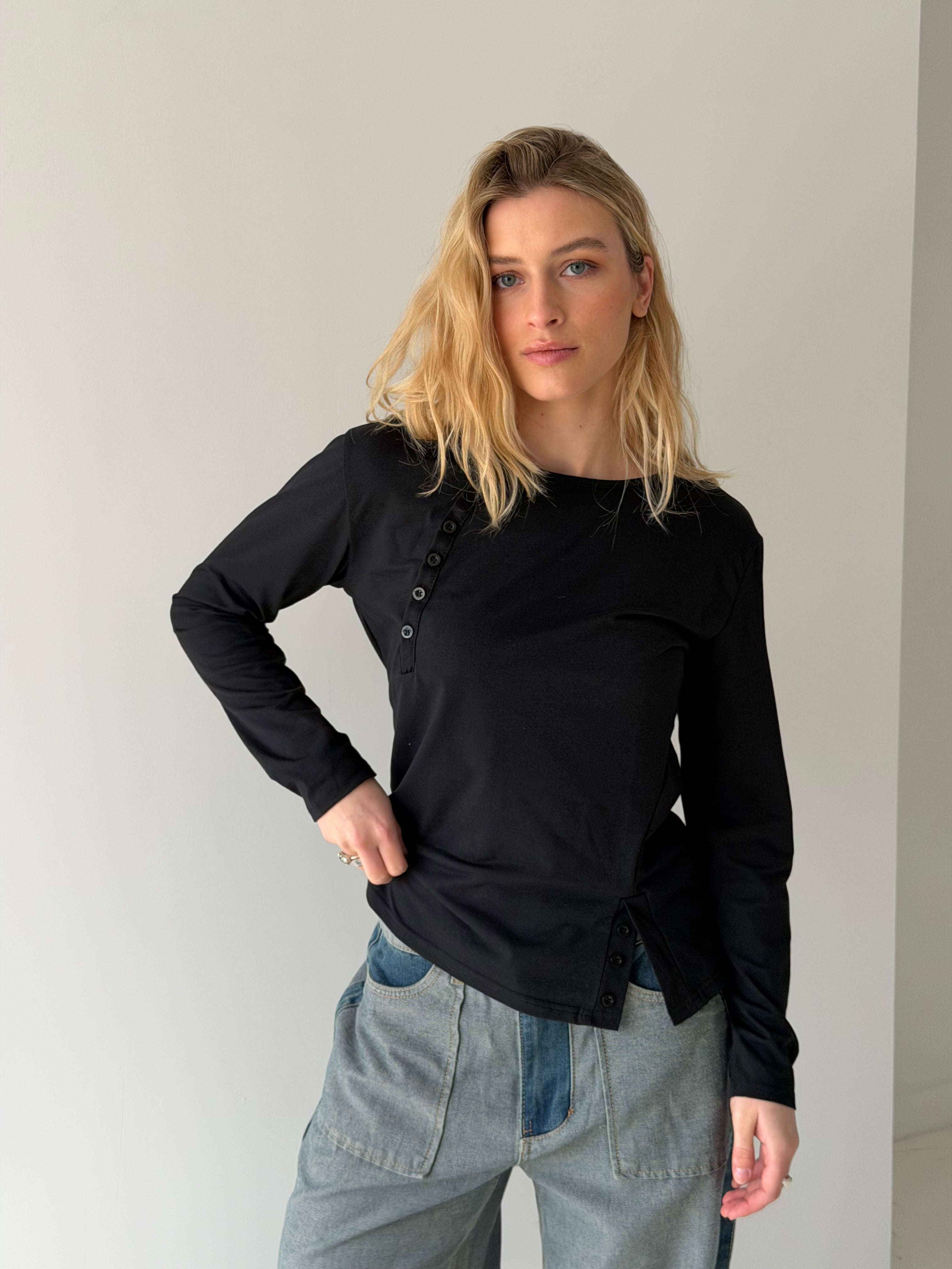 Annie | Buttoned Longsleeve - Black